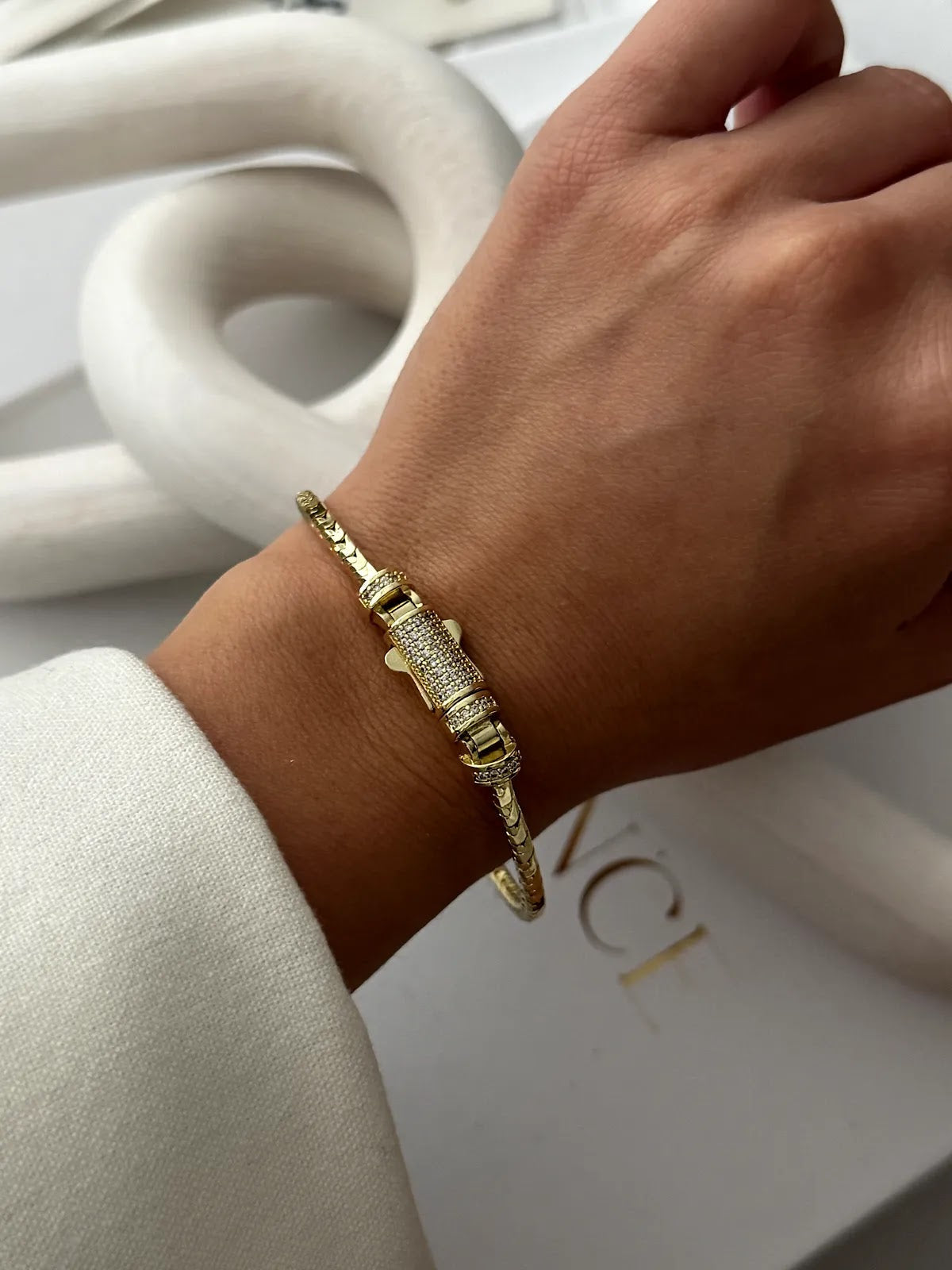 Gold CZ Pave Buckle Clasp Braided Wheat Chain Bracelet - CW1VPBRCLT0052 | Wholesale Stainless Steel Jewelry Catwalk Jewellery Europe