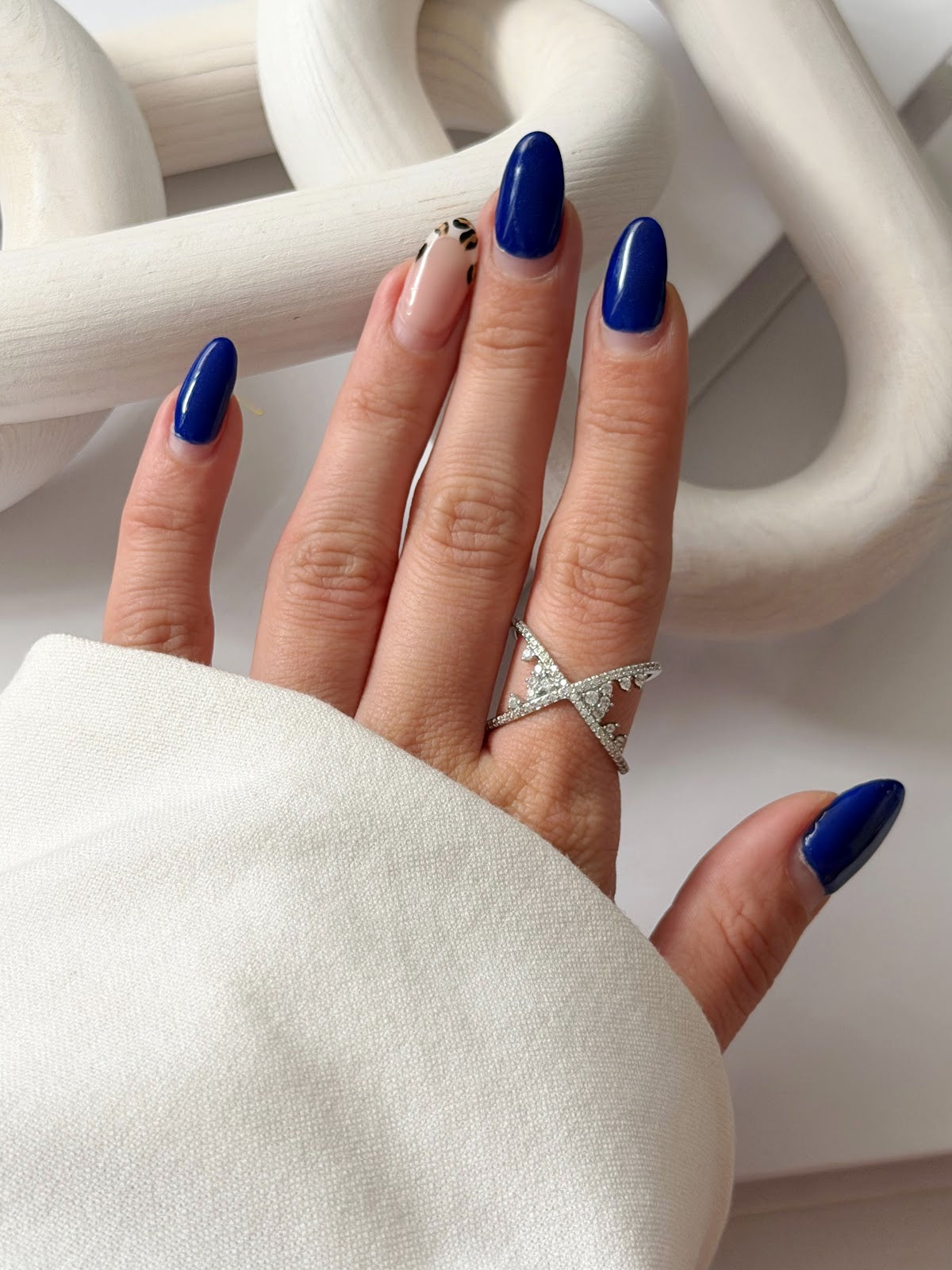 Silver CZ Pave Criss Cross X Statement Ring - CW1RING00126 | Wholesale Stainless Steel Jewelry Catwalk Jewellery Europe