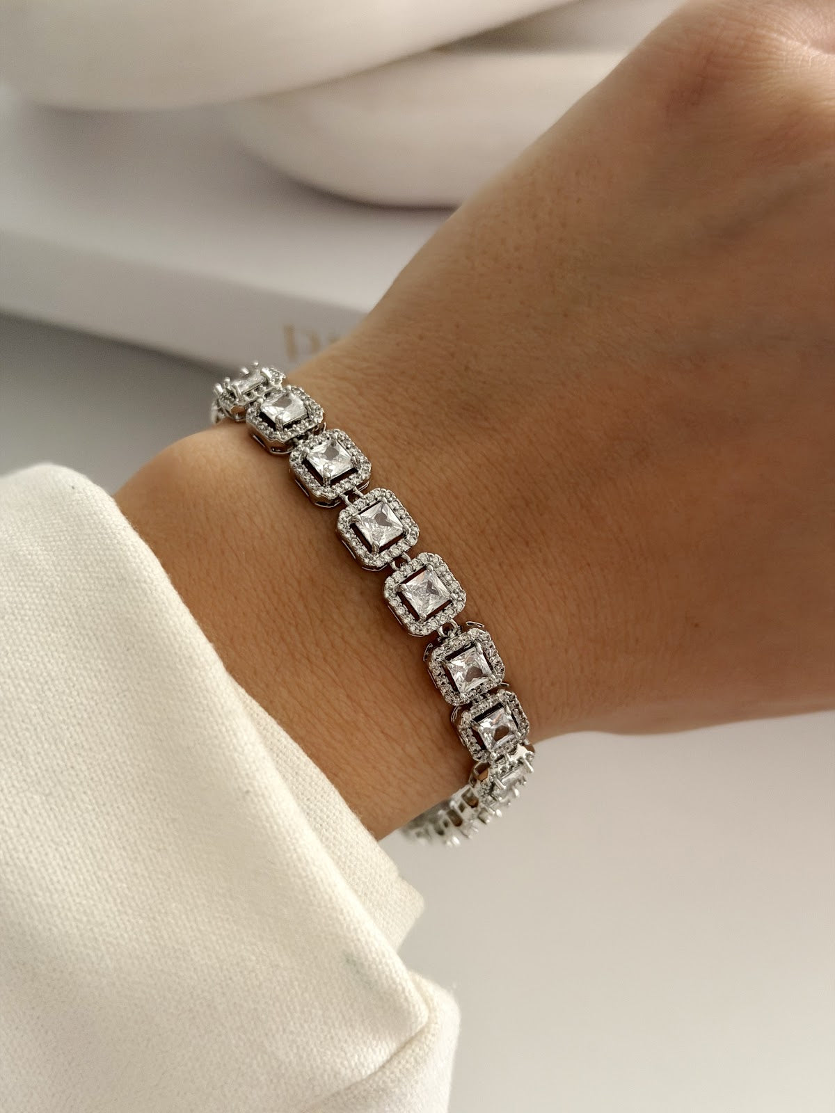 Silver Princess Cut CZ Square Halo Link Bracelet - CW1VPBRCLT00216 | Wholesale Stainless Steel Jewelry Catwalk Jewellery Europe
