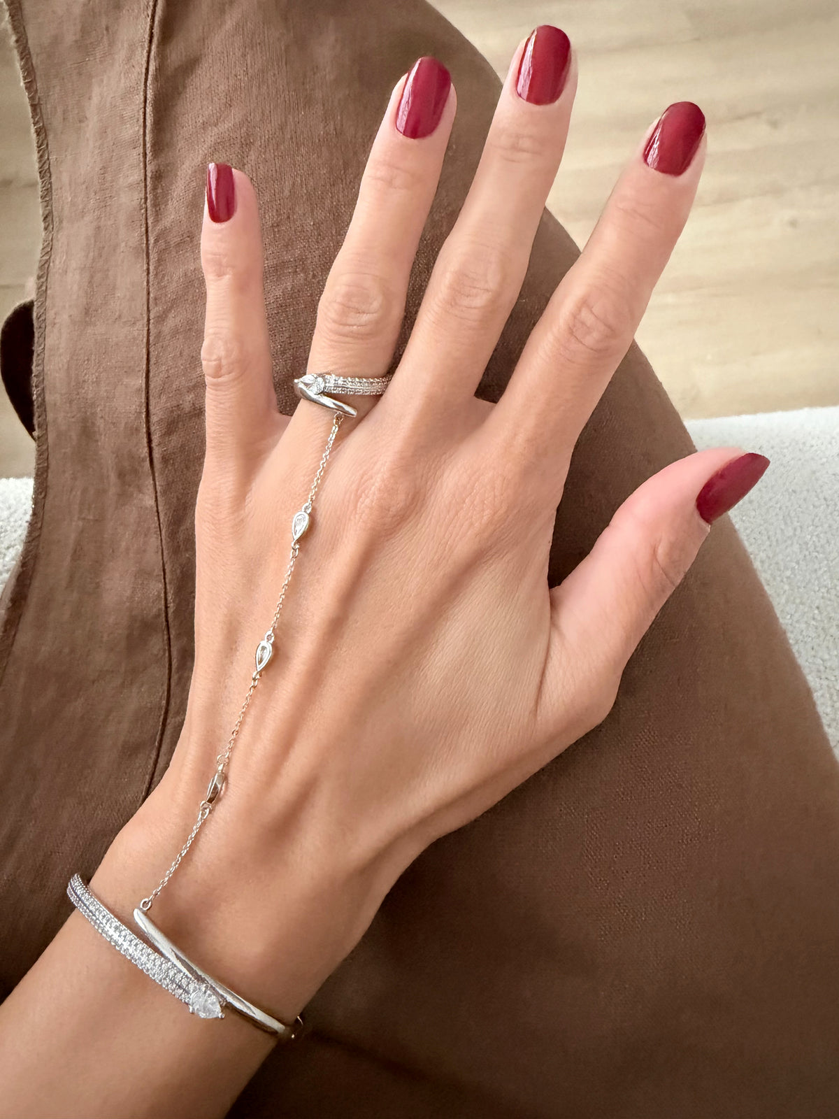 Silver Plated Stainless Steel Pear CZ Bypass Cuff Hand Chain Ring - CW1CUFFHANDCHAIN004 | Wholesale Stainless Steel Jewelry Catwalk Jewellery Europe