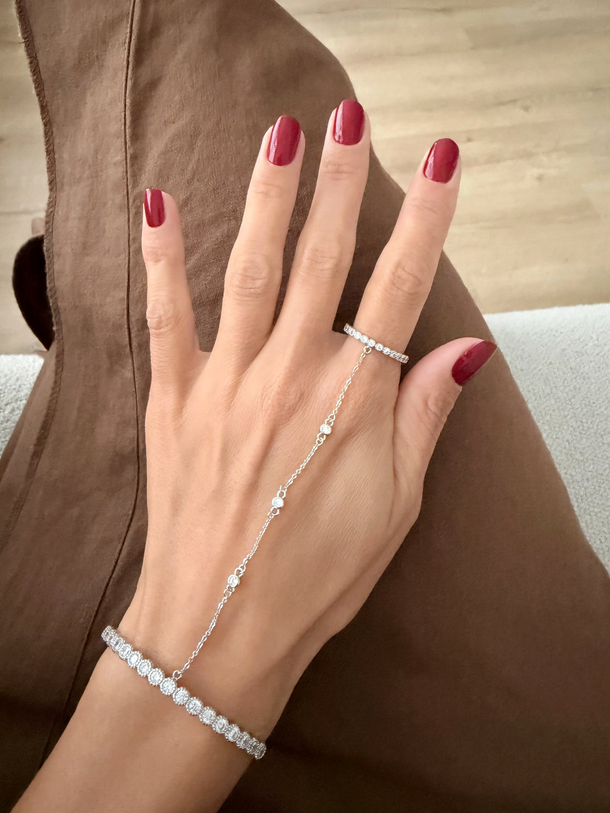 Silver Plated Stainless Steel Bezel CZ Tennis Cuff Hand Chain Ring - CW1CUFFHANDCHAIN007 | Wholesale Stainless Steel Jewelry Catwalk Jewellery Europe