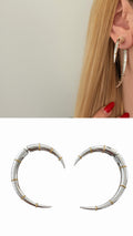 Silver Plated Stainless Steel Two Tone Ribbed Tusk Claw Crescent Huggie Hoop Earrings - CW1VPEARRING00491 | Wholesale Stainless Steel Jewelry Catwalk Jewellery Europe