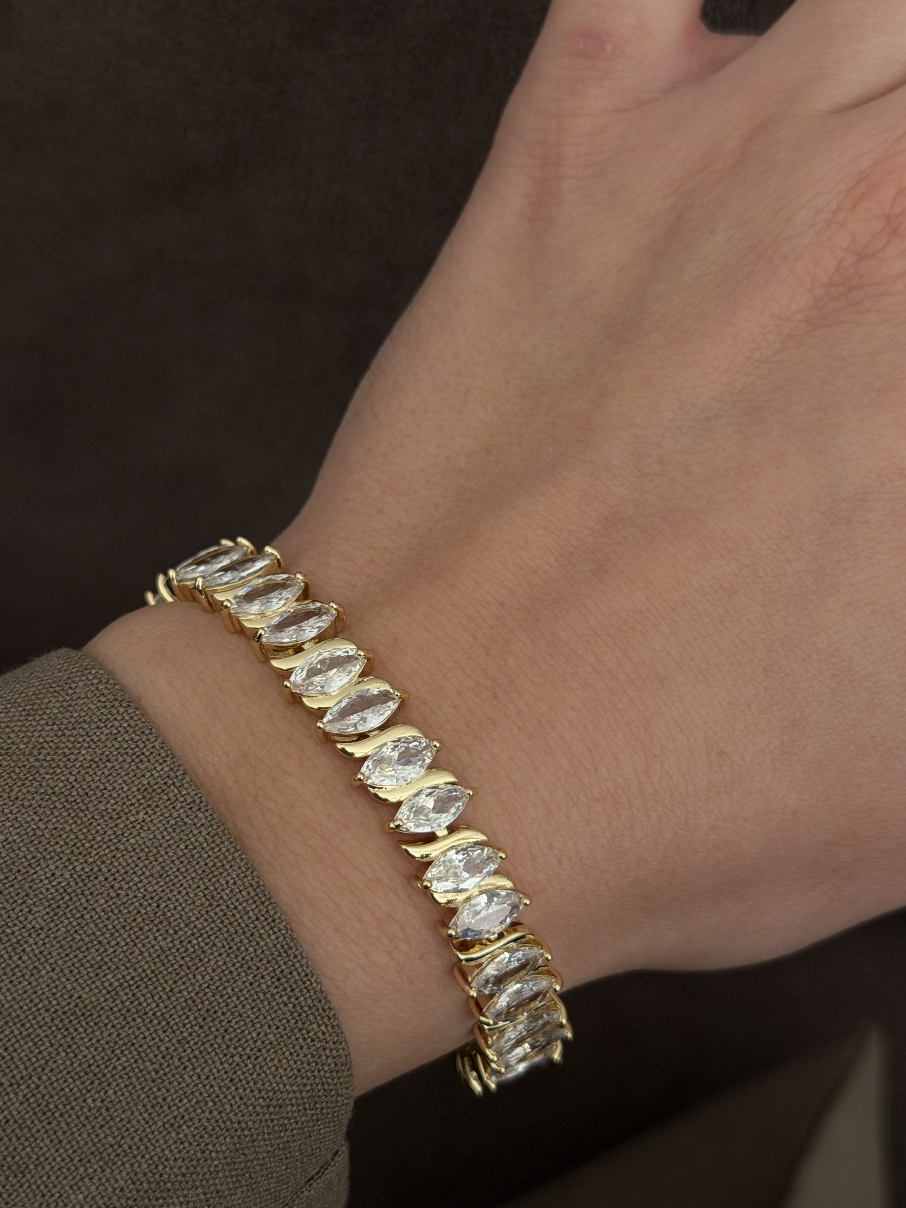 MY1VPBRCL00157 gold-bracelet-stainless-steel-wholesale-myaccessories wholesale jewelry BRACELETS  Catwalk Jewellery Europe