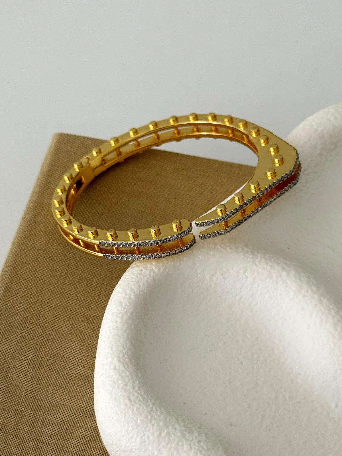 Gold CZ Pave Studded Split Open Cuff Bangle - CW1CUFF0056 | Wholesale Stainless Steel Jewelry Catwalk Jewellery Europe