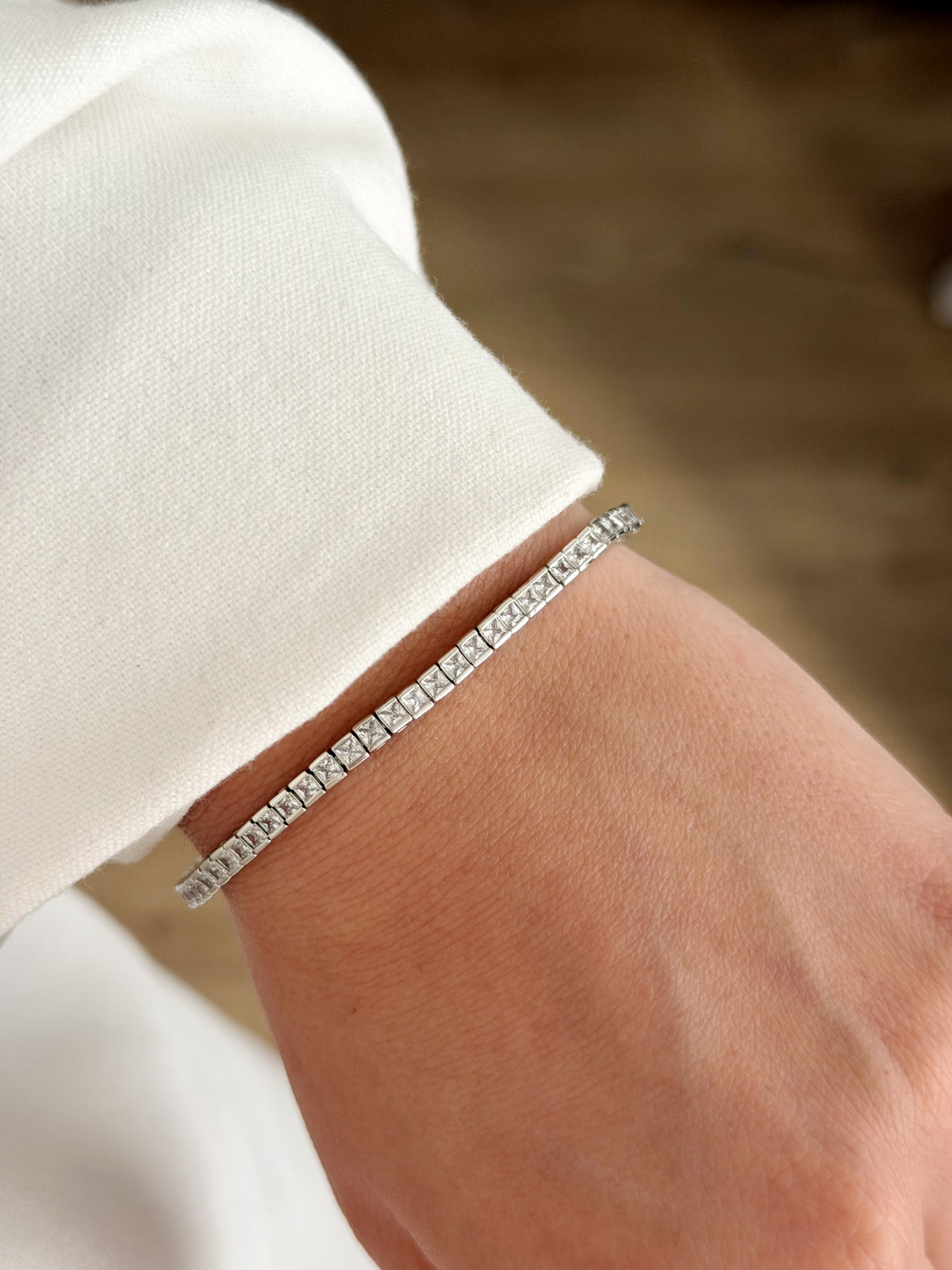 CW1VPBRCLT00201-silver-princess-cut-cz-delicate-tennis-bracelet-catwalkjewellery wholesale jewelry BRACELETS  Catwalk Jewellery Europe