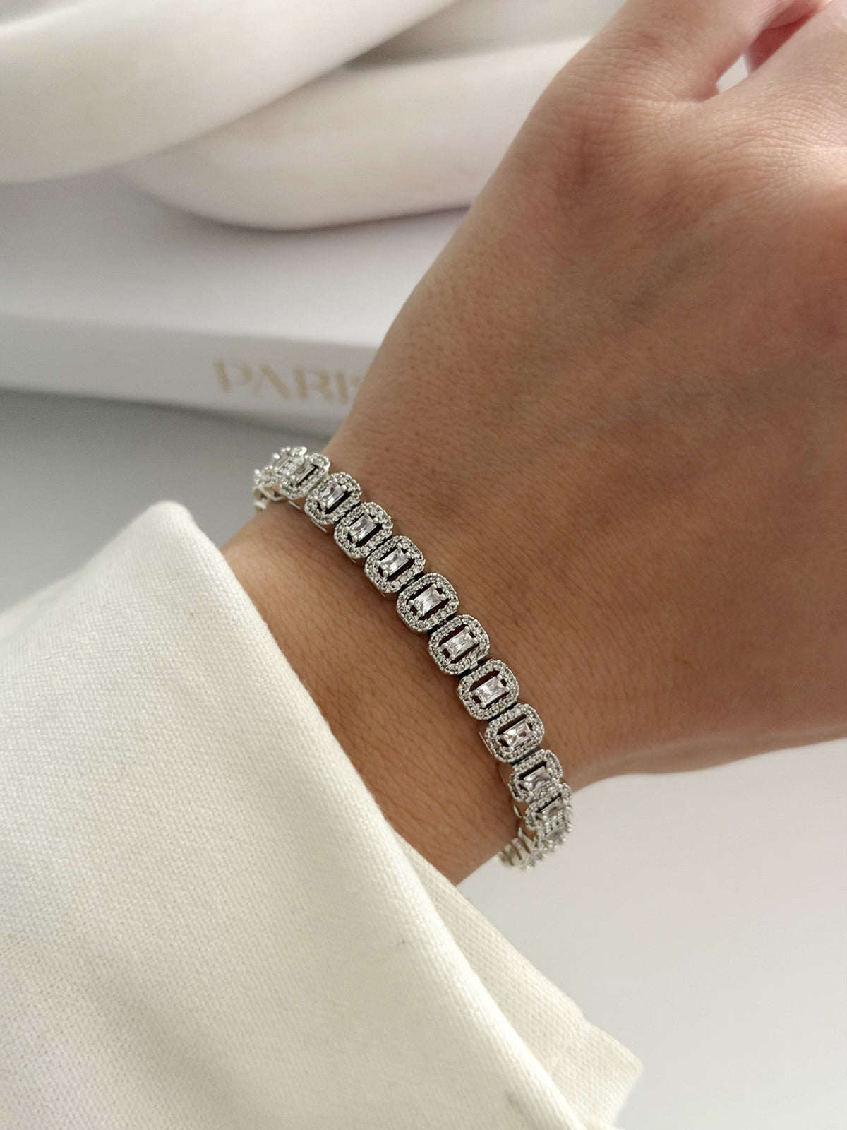 CW1VPBRCLT00217-silver-emerald-cut-cz-halo-rectangular-link-bracelet-catwalkjewellery wholesale jewelry BRACELETS  Catwalk Jewellery Europe