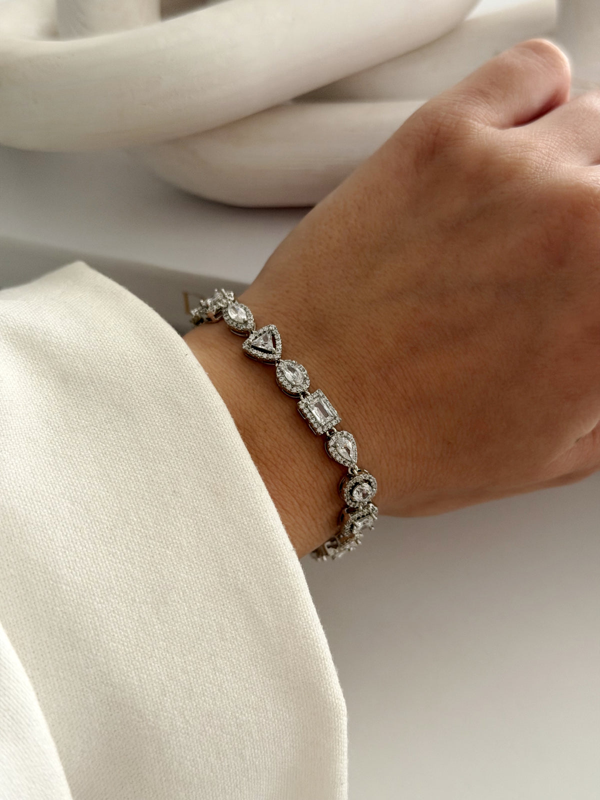 CW1VPBRCLT00219-silver-mixed-fancy-cut-cz-halo-station-bracelet-catwalkjewellery wholesale jewelry BRACELETS  Catwalk Jewellery Europe