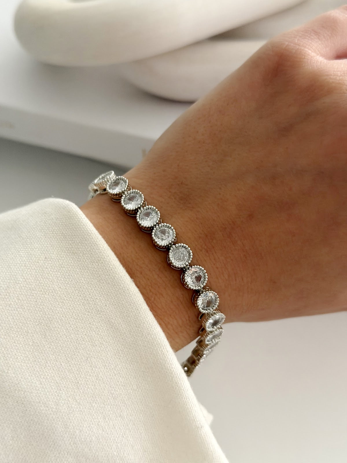 Silver Round Cut CZ Milgrain Bezel Tennis Bracelet - CW1VPBRCLT00170 | Wholesale Stainless Steel Jewelry Catwalk Jewellery Europe