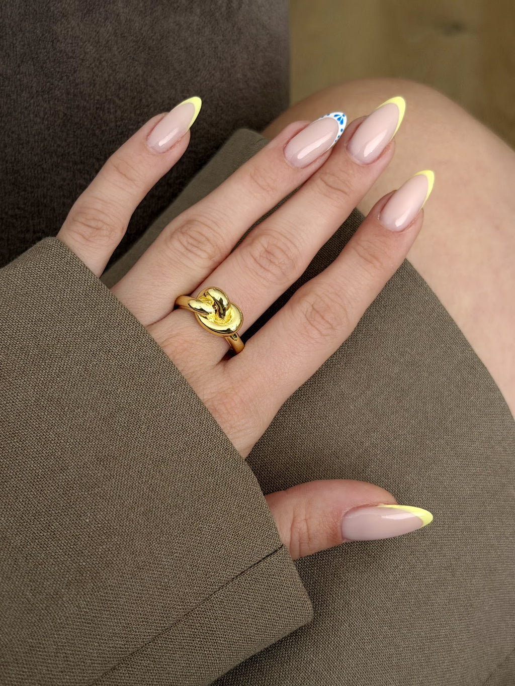 Gold Chunky Knot Statement Ring wholesale jewelry RINGS Catwalk Jewellery Europe