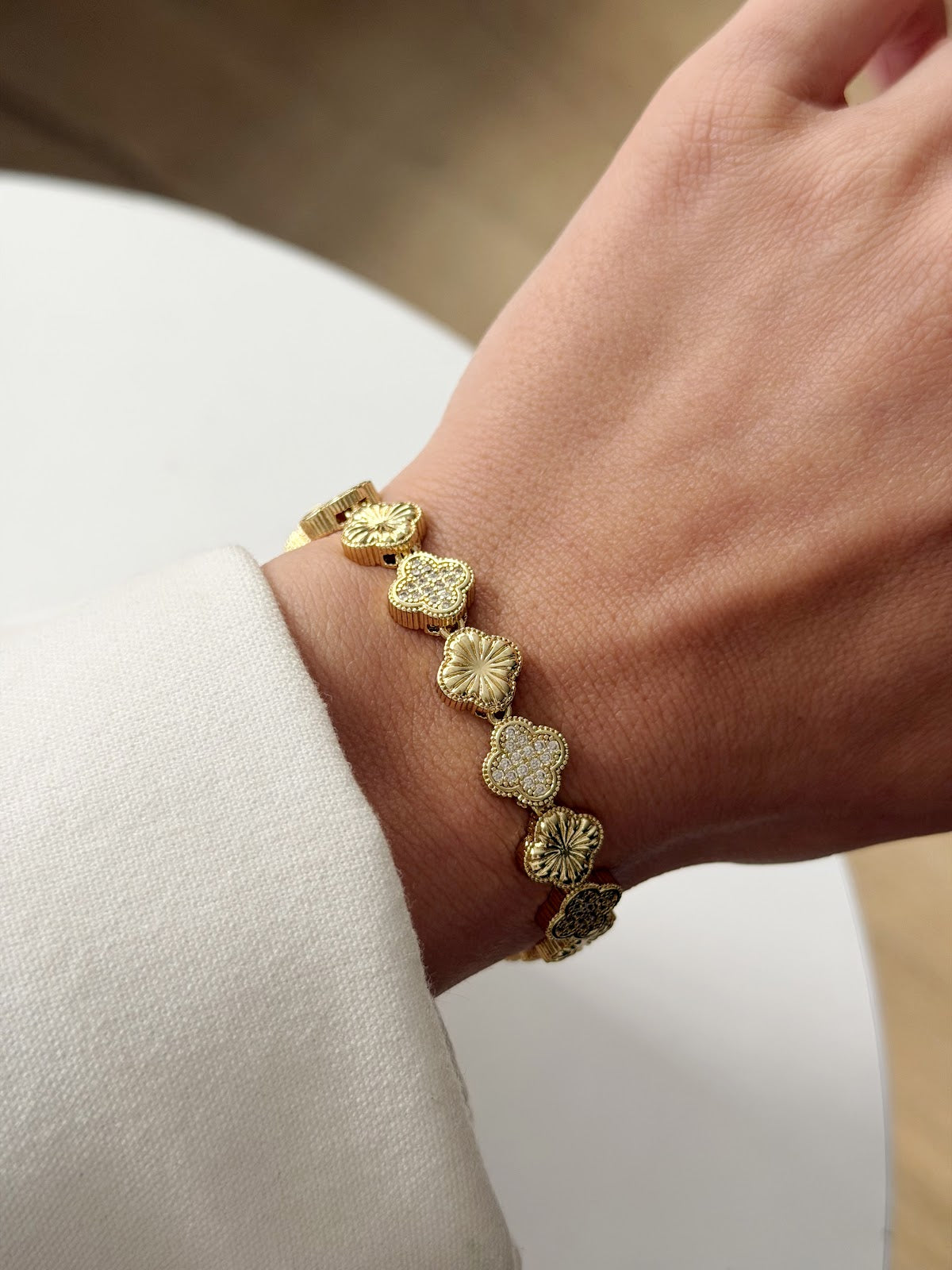 Gold CZ Pave Textured Clover Motif Link Bracelet - CW1VPBRCLT00103 | Wholesale Stainless Steel Jewelry Catwalk Jewellery Europe
