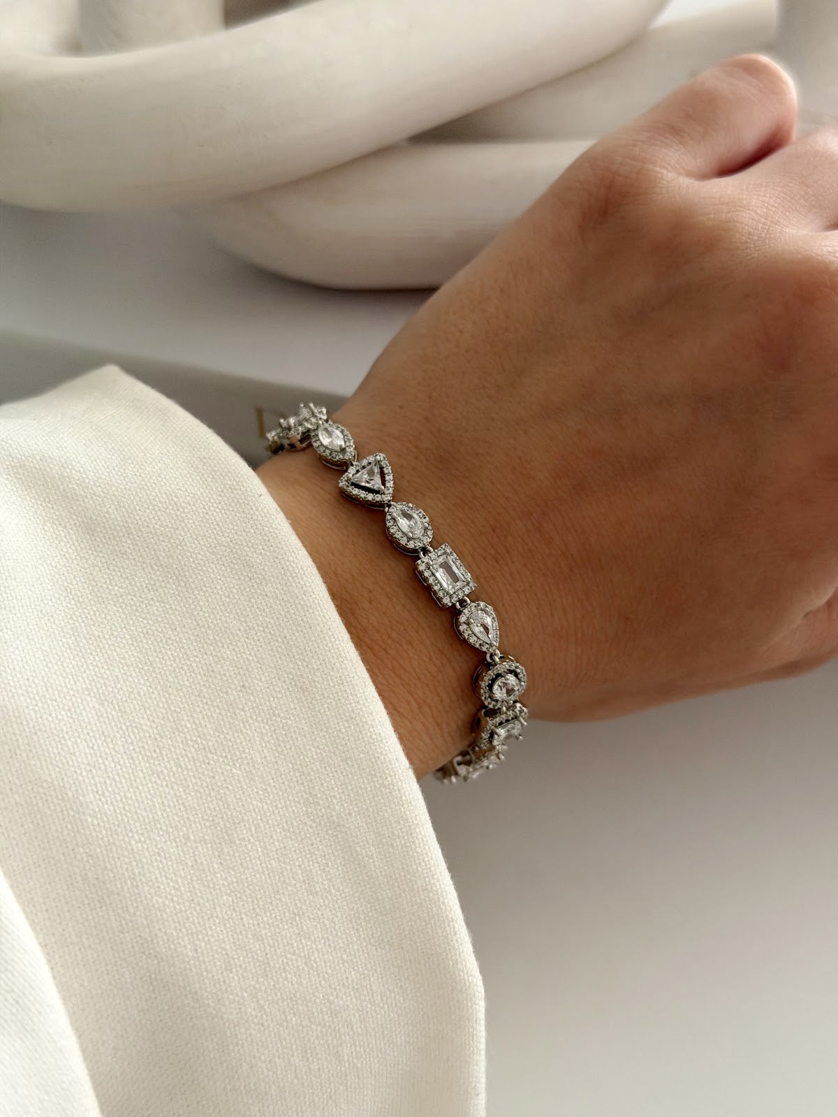 Silver Mixed Fancy Cut CZ Halo Station Bracelet - CW1VPBRCLT00219 | Wholesale Stainless Steel Jewelry Catwalk Jewellery Europe