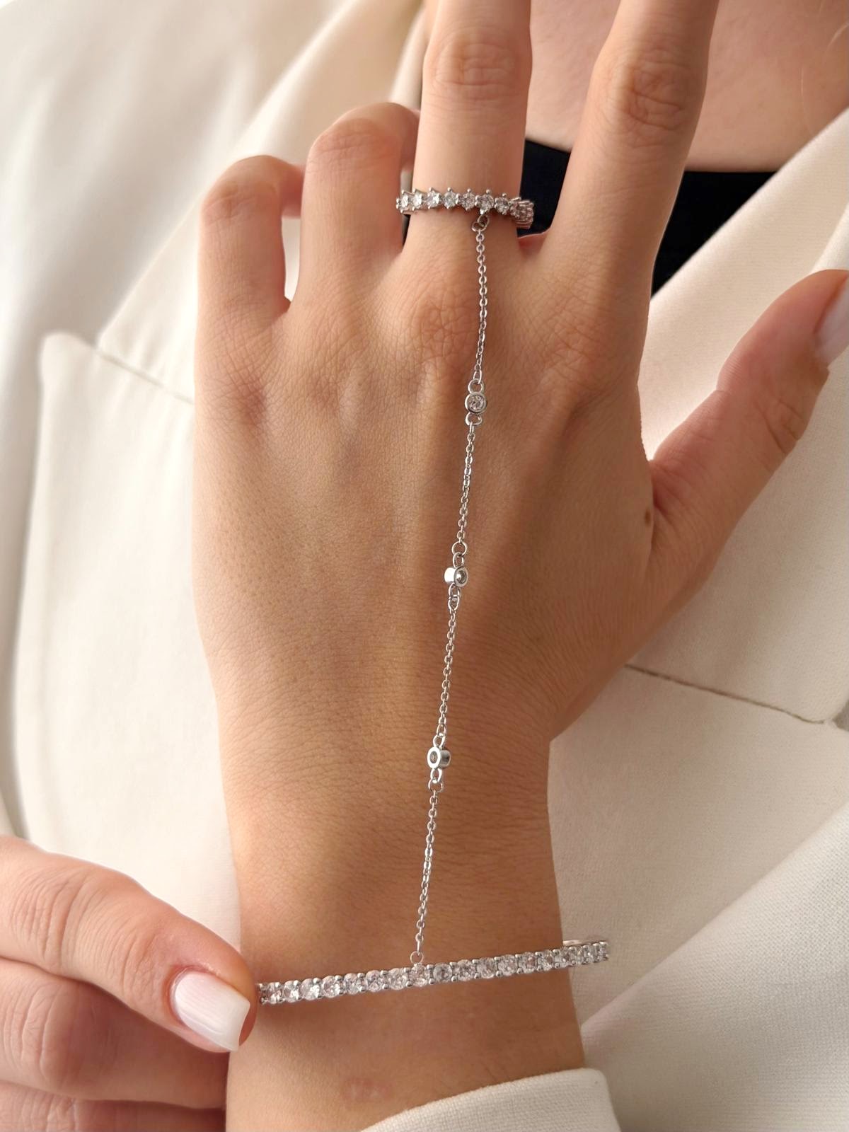 Silver CZ Pave Tennis Style Bangle Hand Chain - CW1HANDCHAIN00129 | Wholesale Stainless Steel Jewelry Catwalk Jewellery Europe