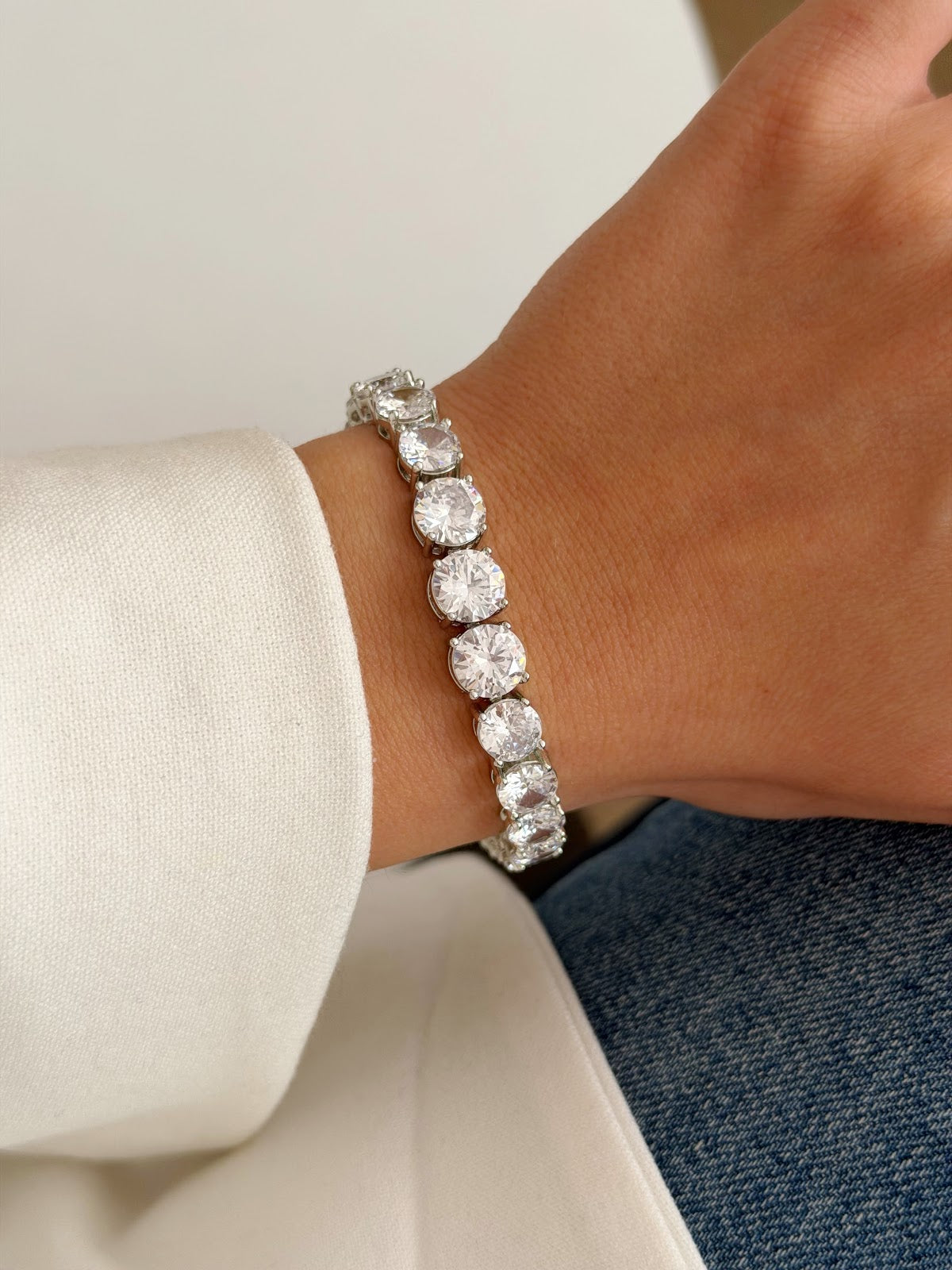 Silver Large Round Cut CZ Tennis Bracelet - CW1VPBRCLT00235 | Wholesale Stainless Steel Jewelry Catwalk Jewellery Europe