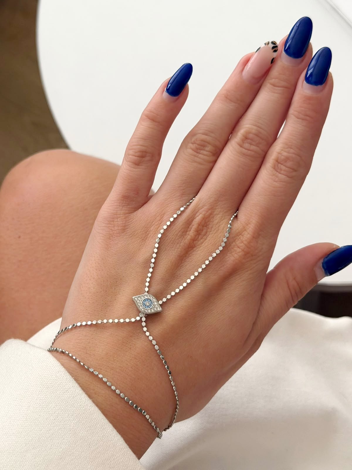 Silver CZ Pave Evil Eye Flat Disc Chain Hand Chain - CW1HANDCHAIN0052 | Wholesale Stainless Steel Jewelry Catwalk Jewellery Europe