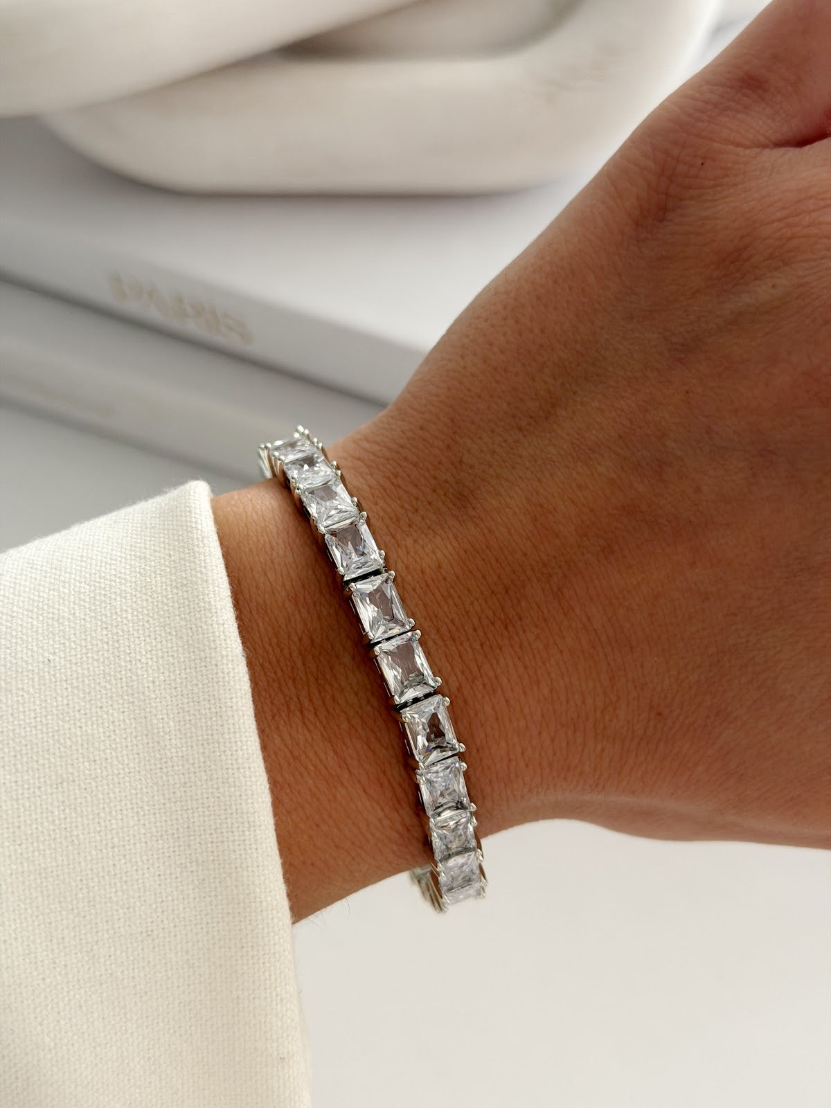 Silver Emerald Cut CZ Tennis Bracelet - CW1VPBRCLT00156 | Wholesale Stainless Steel Jewelry Catwalk Jewellery Europe