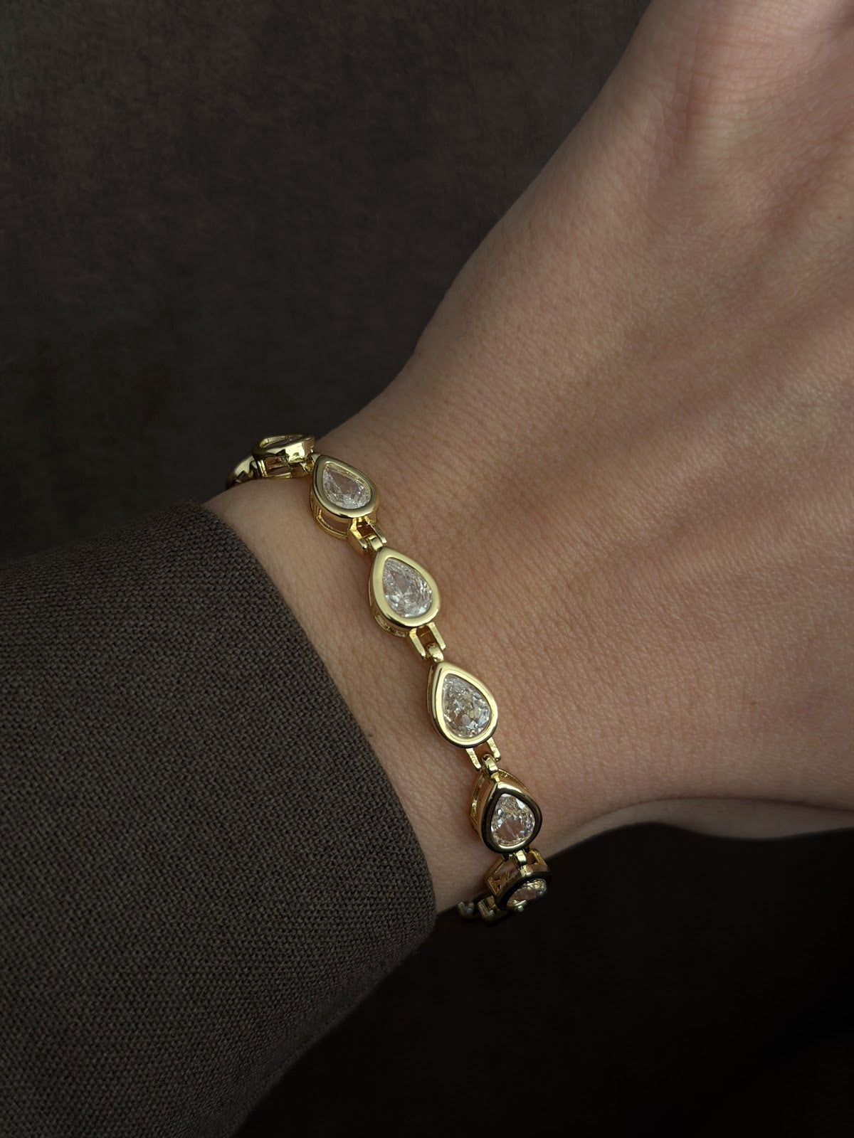 Gold Pear Cut CZ Bezel Station Bracelet - CW1VPBRCLT0044 | Wholesale Stainless Steel Jewelry Catwalk Jewellery Europe