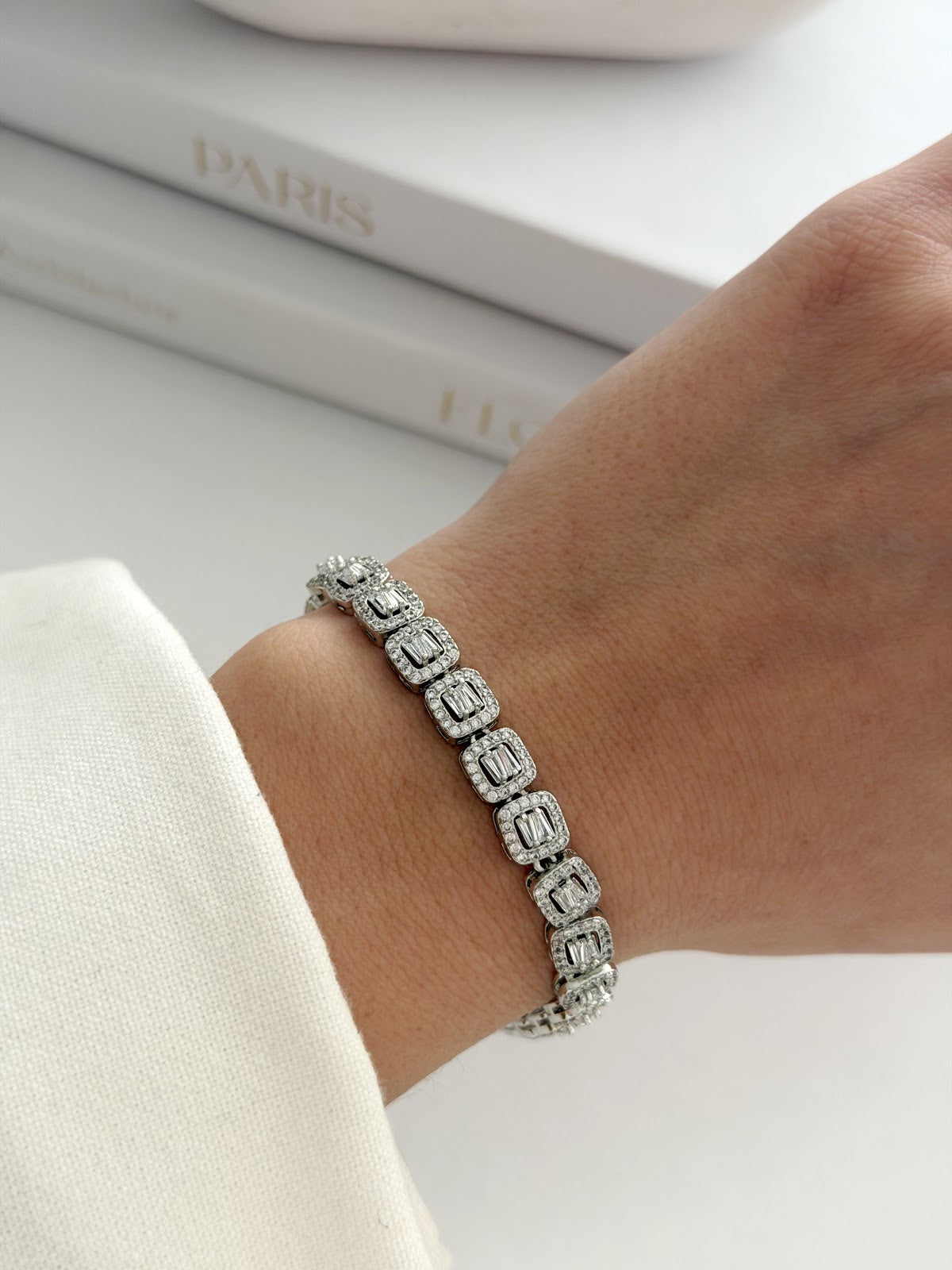 Silver Emerald Cut CZ Halo Tennis Bracelet - CW1VPBRCLT00178 | Wholesale Stainless Steel Jewelry Catwalk Jewellery Europe