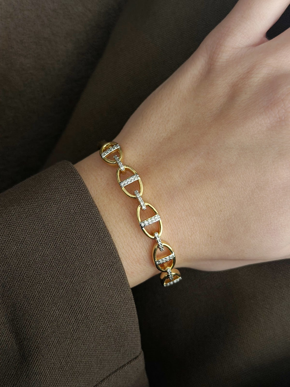 Gold CZ Pave Mariner Anchor Link Hinged Cuff Bangle - CW1CUFF0016 | Wholesale Stainless Steel Jewelry Catwalk Jewellery Europe