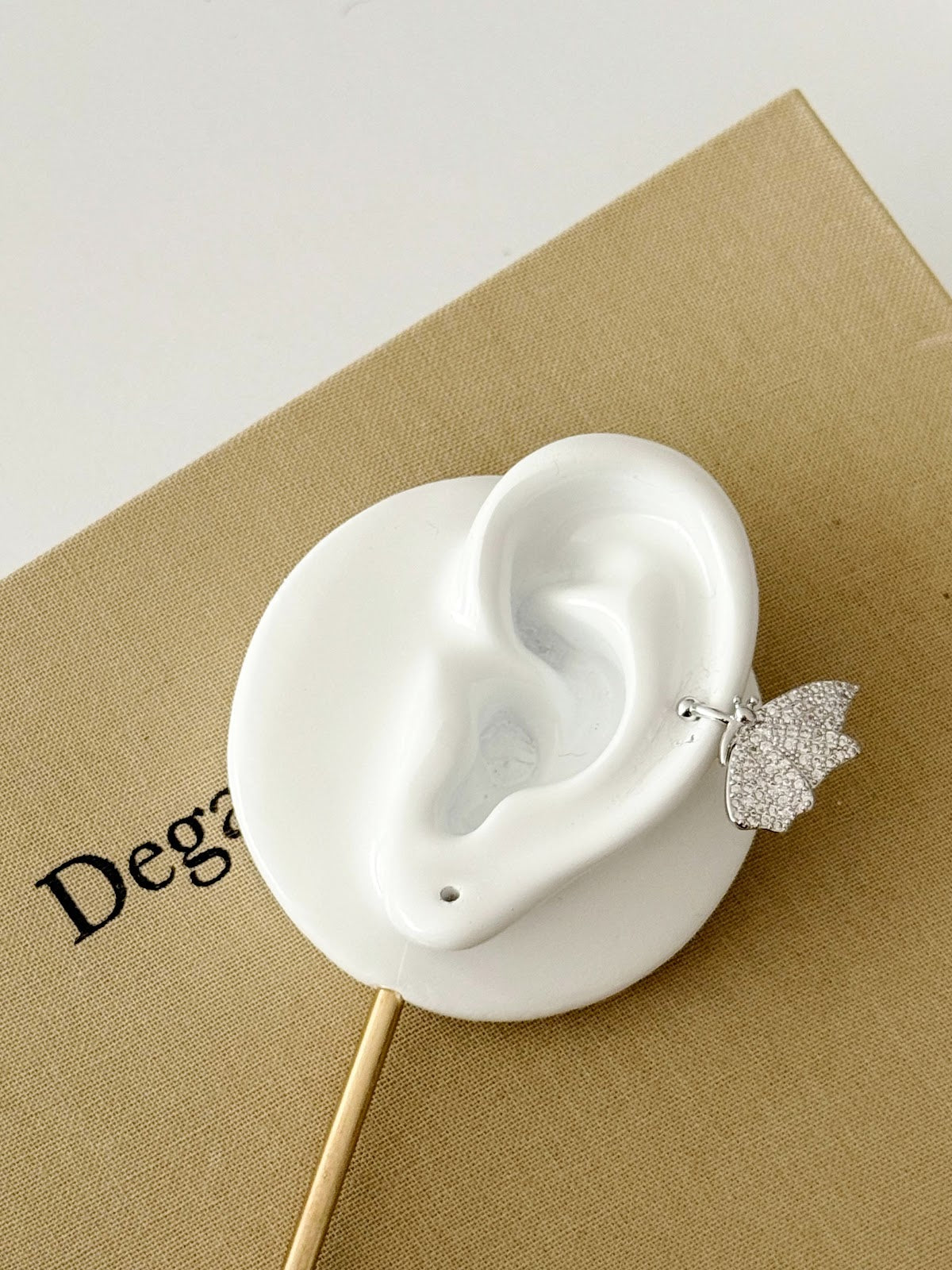Silver CZ Pave Butterfly Wing Ear Cuff - CW1EARCUFF0087 | Wholesale Stainless Steel Jewelry Catwalk Jewellery Europe