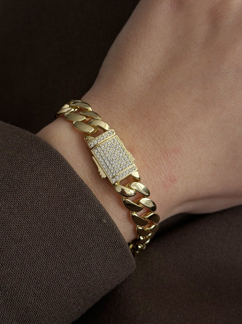 Gold Chunky Curb Chain Bracelet With CZ Pave Buckle Clasp - CW1VPBRCLT00263 | Wholesale Stainless Steel Jewelry Catwalk Jewellery Europe