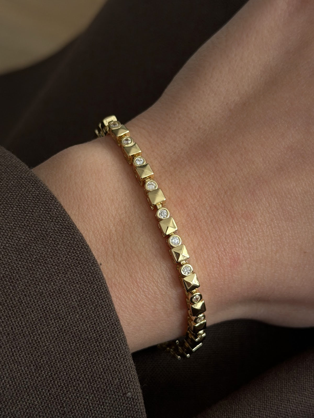 Gold Pyramid Stud And CZ Station Bracelet - CW1VPBRCLT0027 | Wholesale Stainless Steel Jewelry Catwalk Jewellery Europe