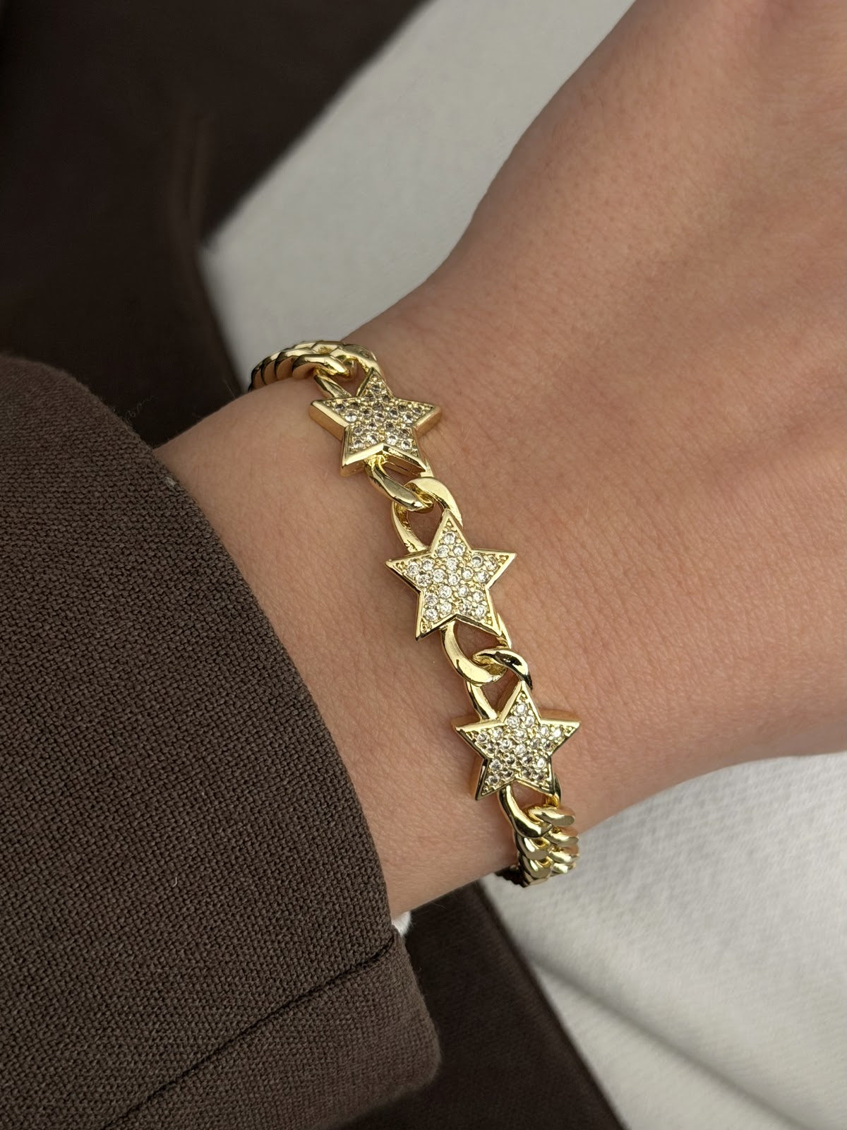 Gold CZ Pave Star Motif Curb Chain Bracelet - CW1VPBRCLT0074 | Wholesale Stainless Steel Jewelry Catwalk Jewellery Europe