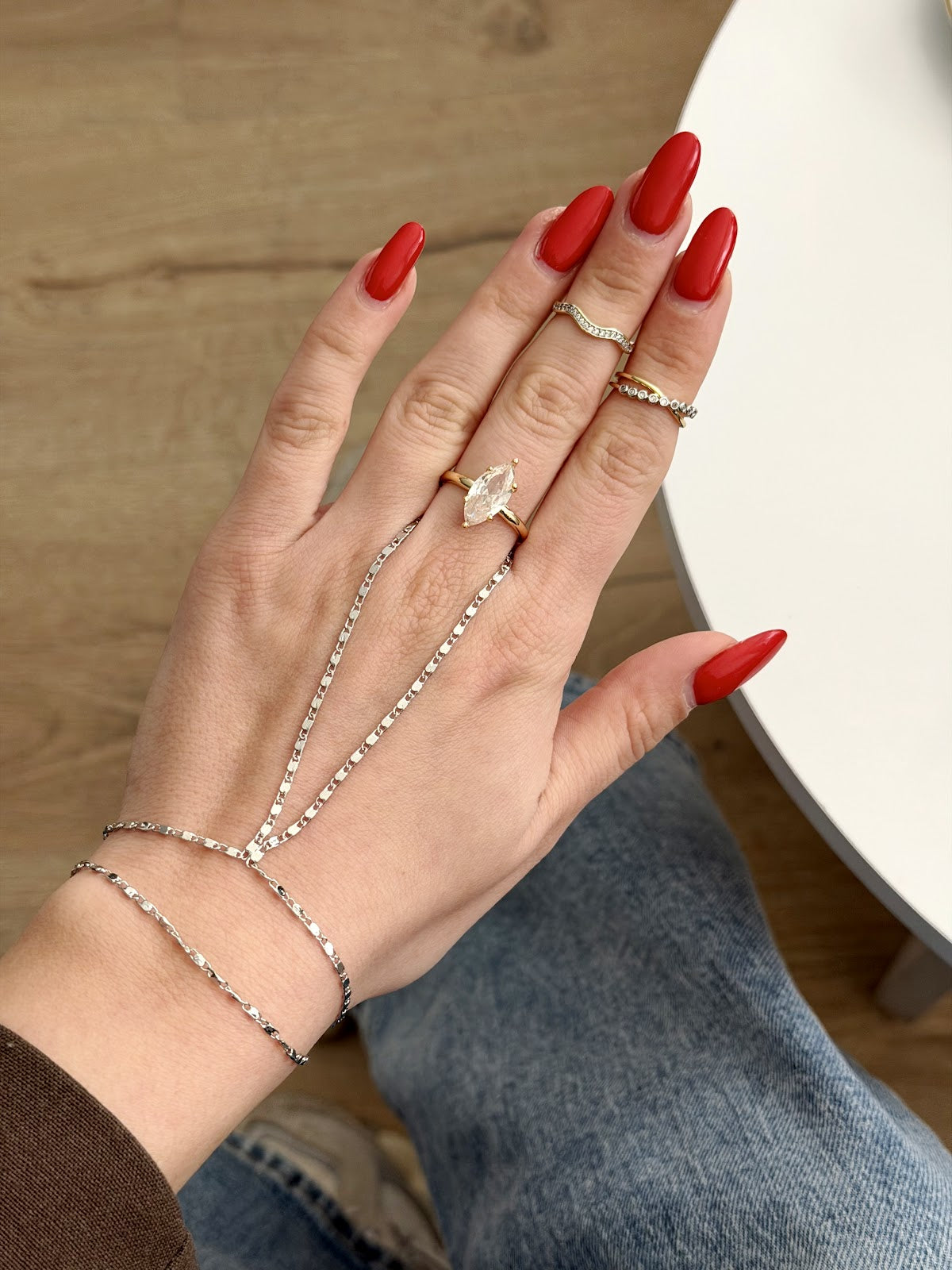 Silver Glitter Flat Link Chain Hand Chain - CW1HANDCHAIN009 | Wholesale Stainless Steel Jewelry Catwalk Jewellery Europe