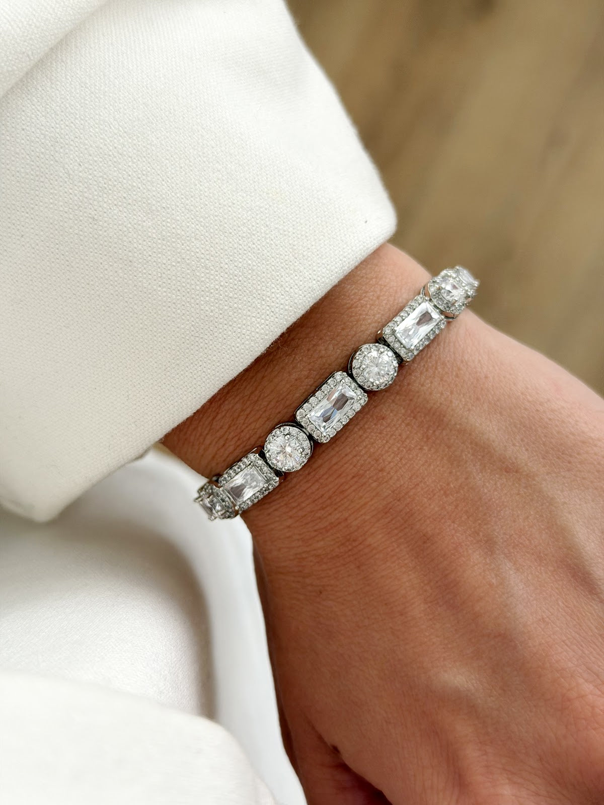 Silver Emerald And Round Cut CZ Halo Link Bracelet - CW1VPBRCLT00238 | Wholesale Stainless Steel Jewelry Catwalk Jewellery Europe