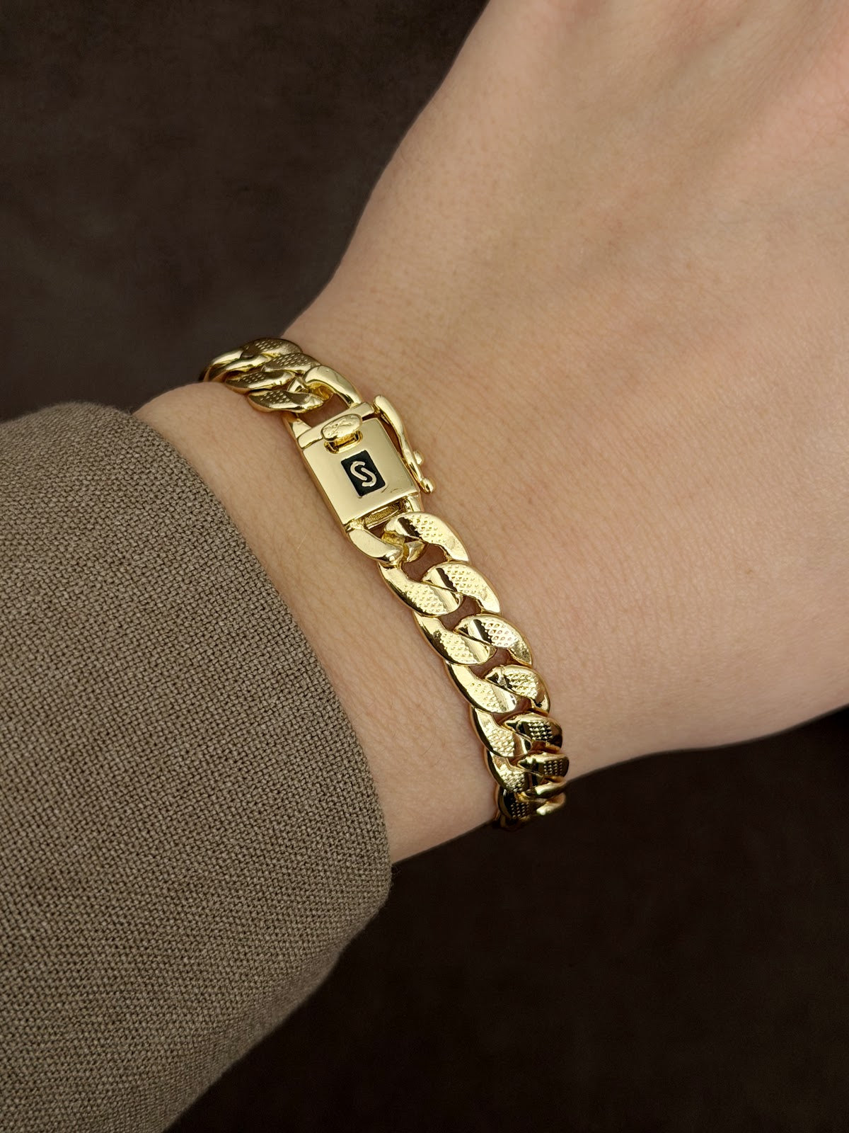 Gold Chunky Curb Chain Box Clasp Bracelet - CW1VPBRCLT00115 | Wholesale Stainless Steel Jewelry Catwalk Jewellery Europe