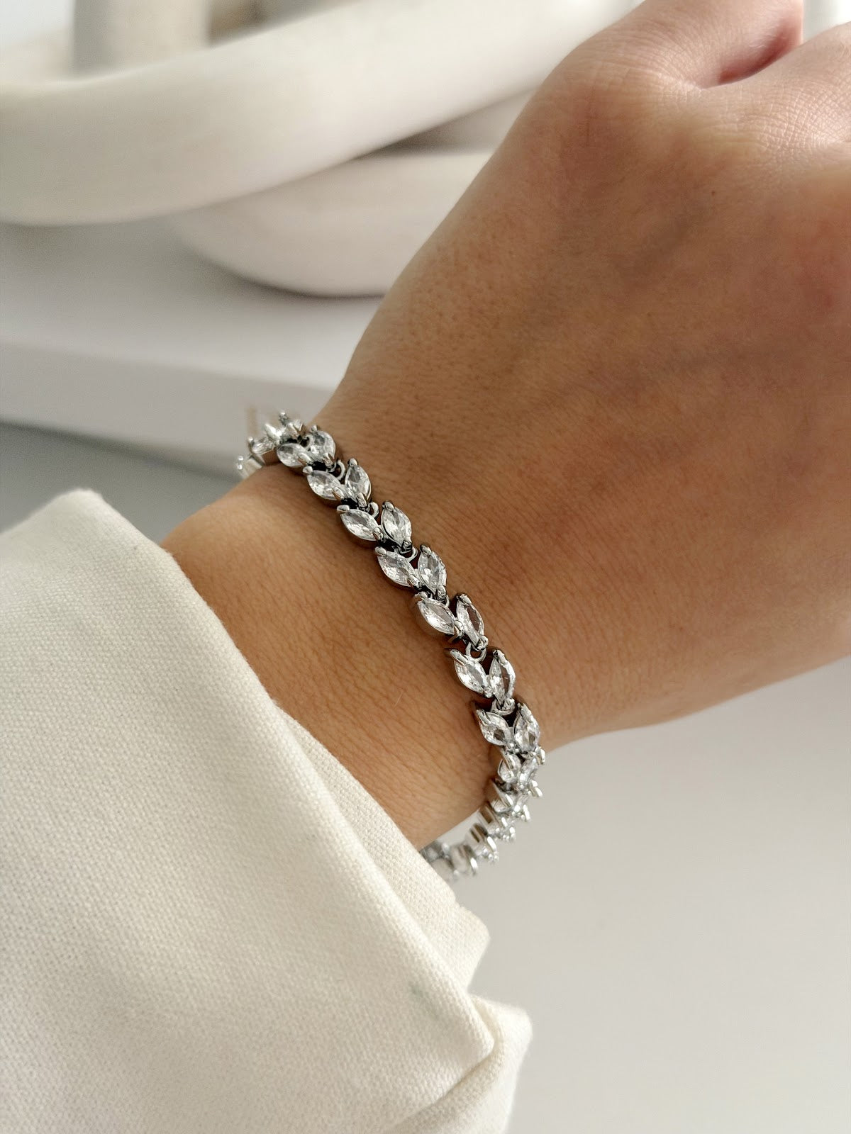 Silver Marquise Cut CZ Leaf Link Bracelet - CW1VPBRCLT0091 | Wholesale Stainless Steel Jewelry Catwalk Jewellery Europe
