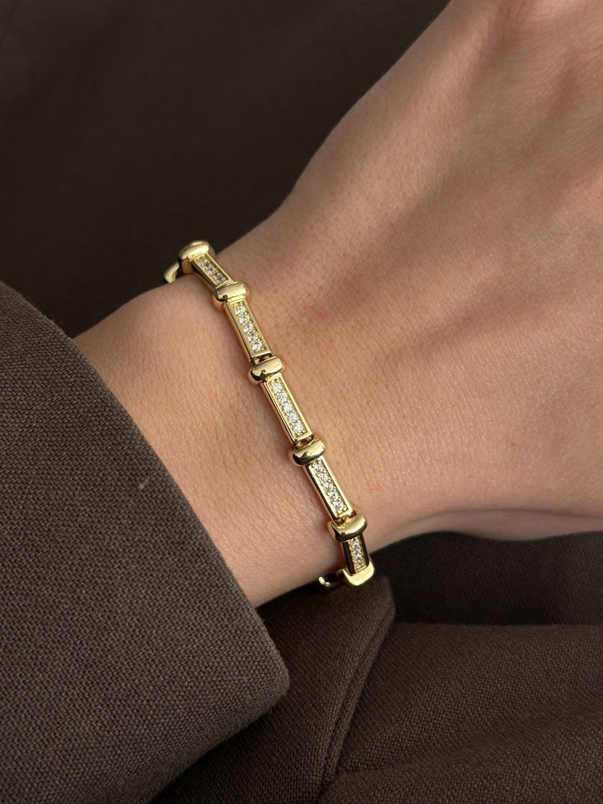 Gold CZ Pave Cylinder Bar Link Bracelet - CW1VPBRCLT0031 | Wholesale Stainless Steel Jewelry Catwalk Jewellery Europe