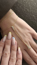 Gold Bezel CZ Bead Cluster Station Hand Chain - CW1HANDCHAIN00112 | Wholesale Stainless Steel Jewelry Catwalk Jewellery Europe