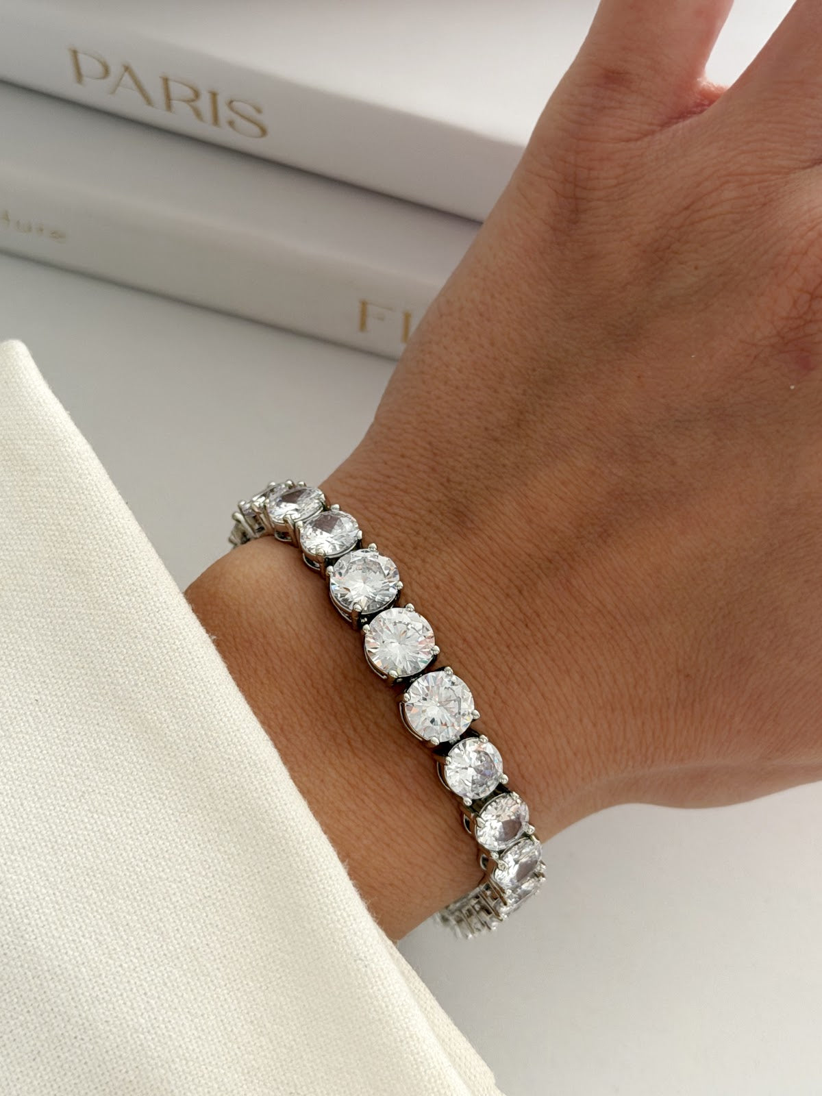 Silver Large Round Cut CZ Tennis Bracelet - CW1VPBRCLT00226 | Wholesale Stainless Steel Jewelry Catwalk Jewellery Europe