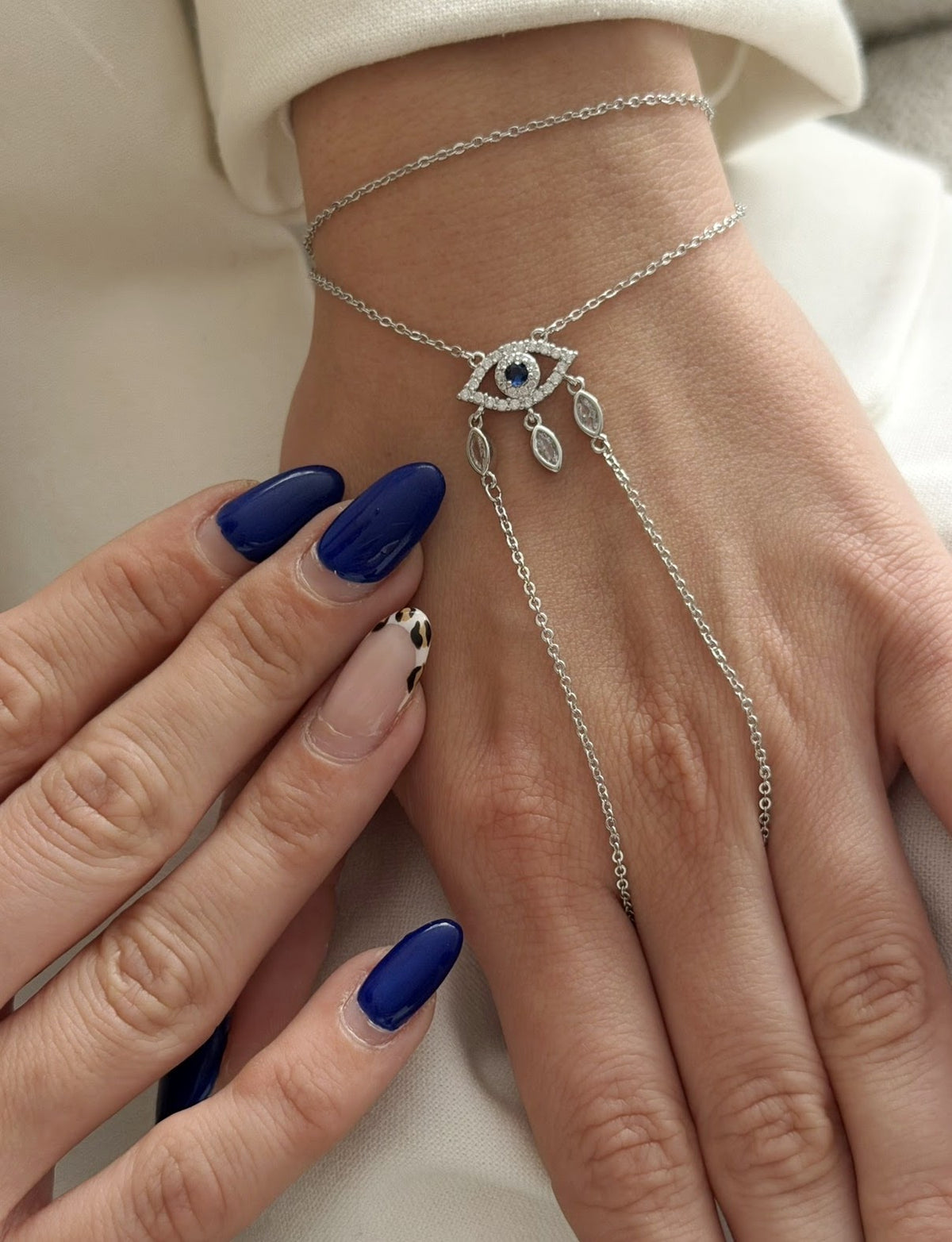 Silver CZ Pave Evil Eye Marquise Dangle Hand Chain - CW1HANDCHAIN0020 | Wholesale Stainless Steel Jewelry Catwalk Jewellery Europe