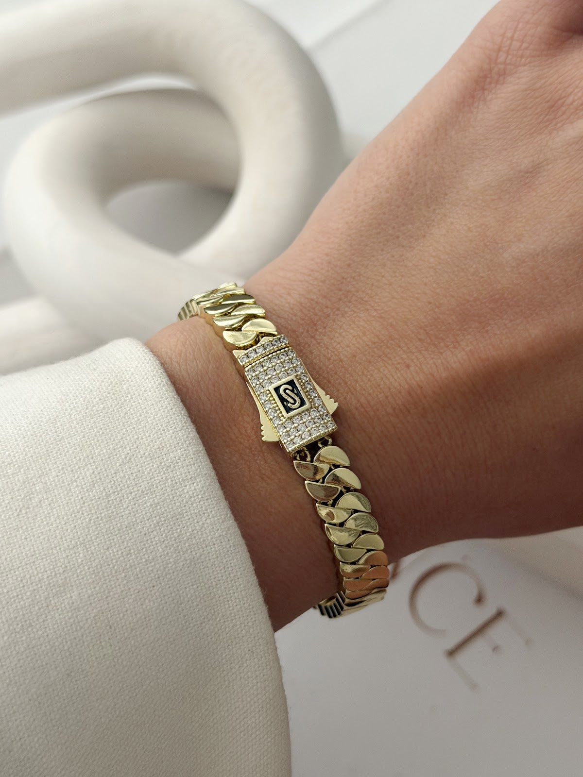 Gold CZ Pave Buckle Clasp Chunky Curb Chain Bracelet - CW1VPBRCLT00232 | Wholesale Stainless Steel Jewelry Catwalk Jewellery Europe