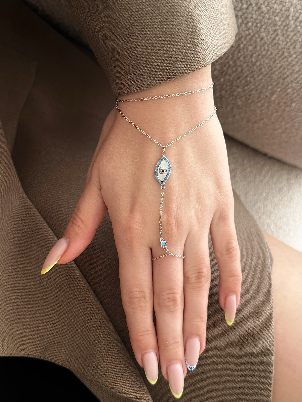 Silver Marquise Enamel Evil Eye Turquoise Bead Hand Chain - CW1HANDCHAIN0096 | Wholesale Stainless Steel Jewelry Catwalk Jewellery Europe