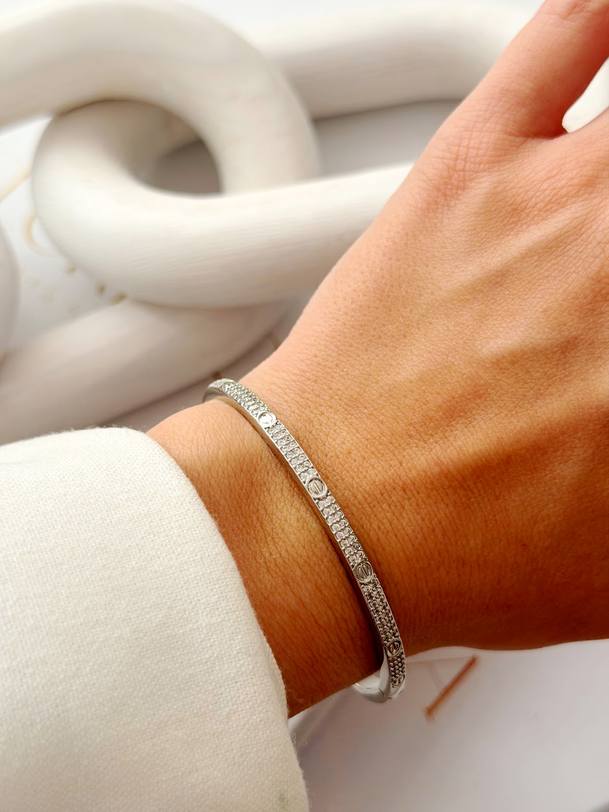 Silver CZ Pave Screw Motif Slim Hinged Cuff Bangle - CW1CUFF0035 | Wholesale Stainless Steel Jewelry Catwalk Jewellery Europe