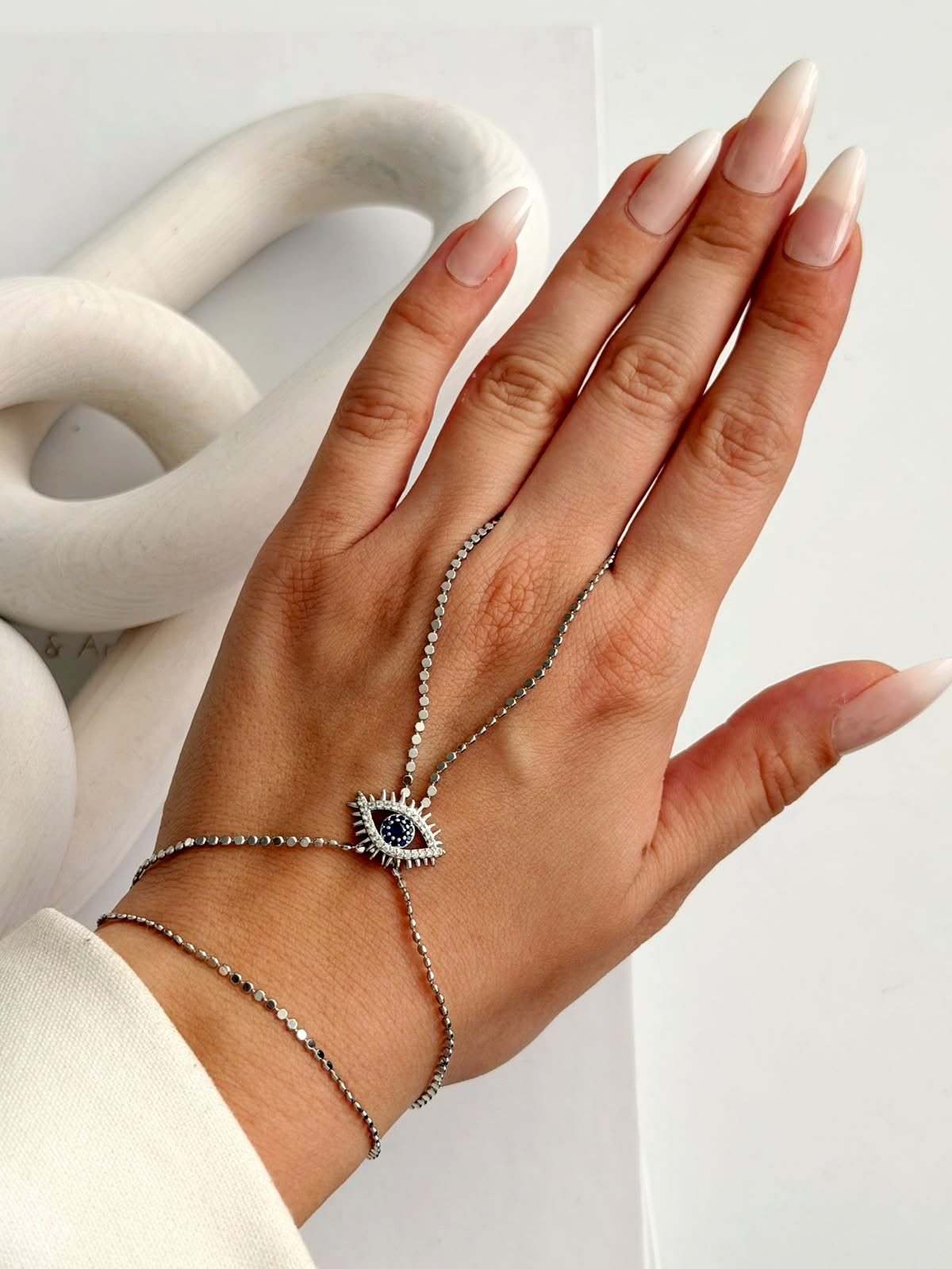 Silver CZ Pave Eyelash Evil Eye Flat Disc Chain Hand Chain - CW1HANDCHAIN0014 | Wholesale Stainless Steel Jewelry Catwalk Jewellery Europe