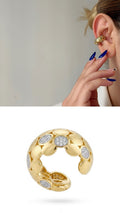 Gold CZ Pave Textured Circle Pattern Ear Cuff - CW1EARCUFF00135 | Wholesale Stainless Steel Jewelry Catwalk Jewellery Europe