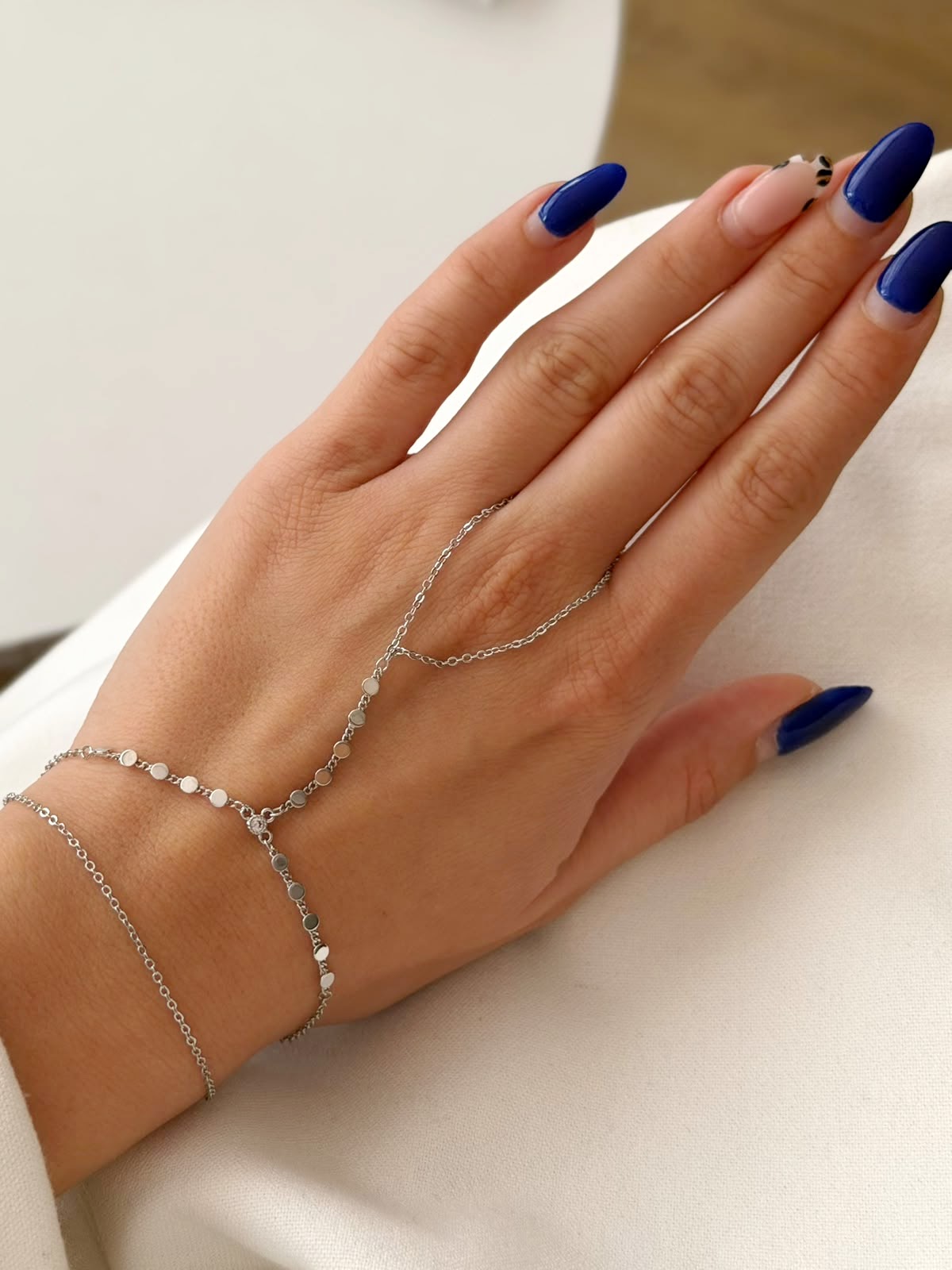 Silver Beaded Flat Disc Chain Bezel CZ Hand Chain - CW1HANDCHAIN0039 | Wholesale Stainless Steel Jewelry Catwalk Jewellery Europe