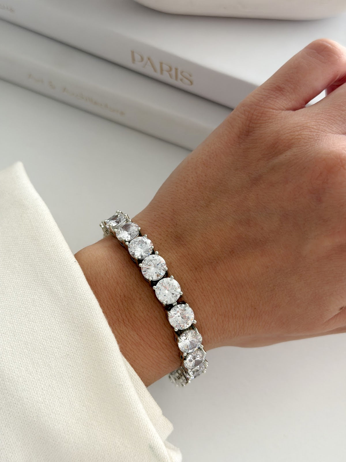Silver Large Round Cut CZ Tennis Bracelet - CW1VPBRCLT00254 | Wholesale Stainless Steel Jewelry Catwalk Jewellery Europe