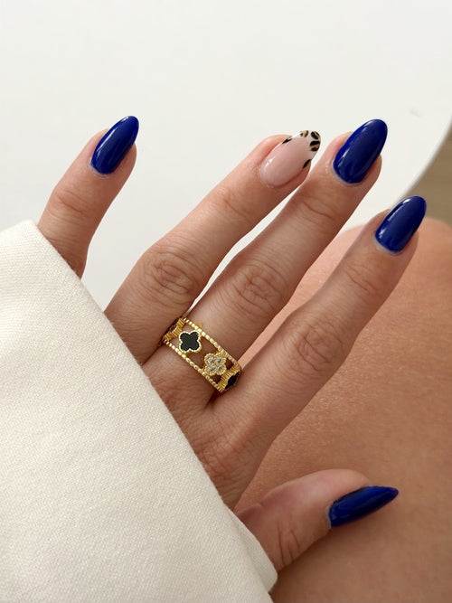 Gold Black Enamel And CZ Pave Clover Cutout Band Ring - CW1RING00170 | Wholesale Stainless Steel Jewelry Catwalk Jewellery Europe