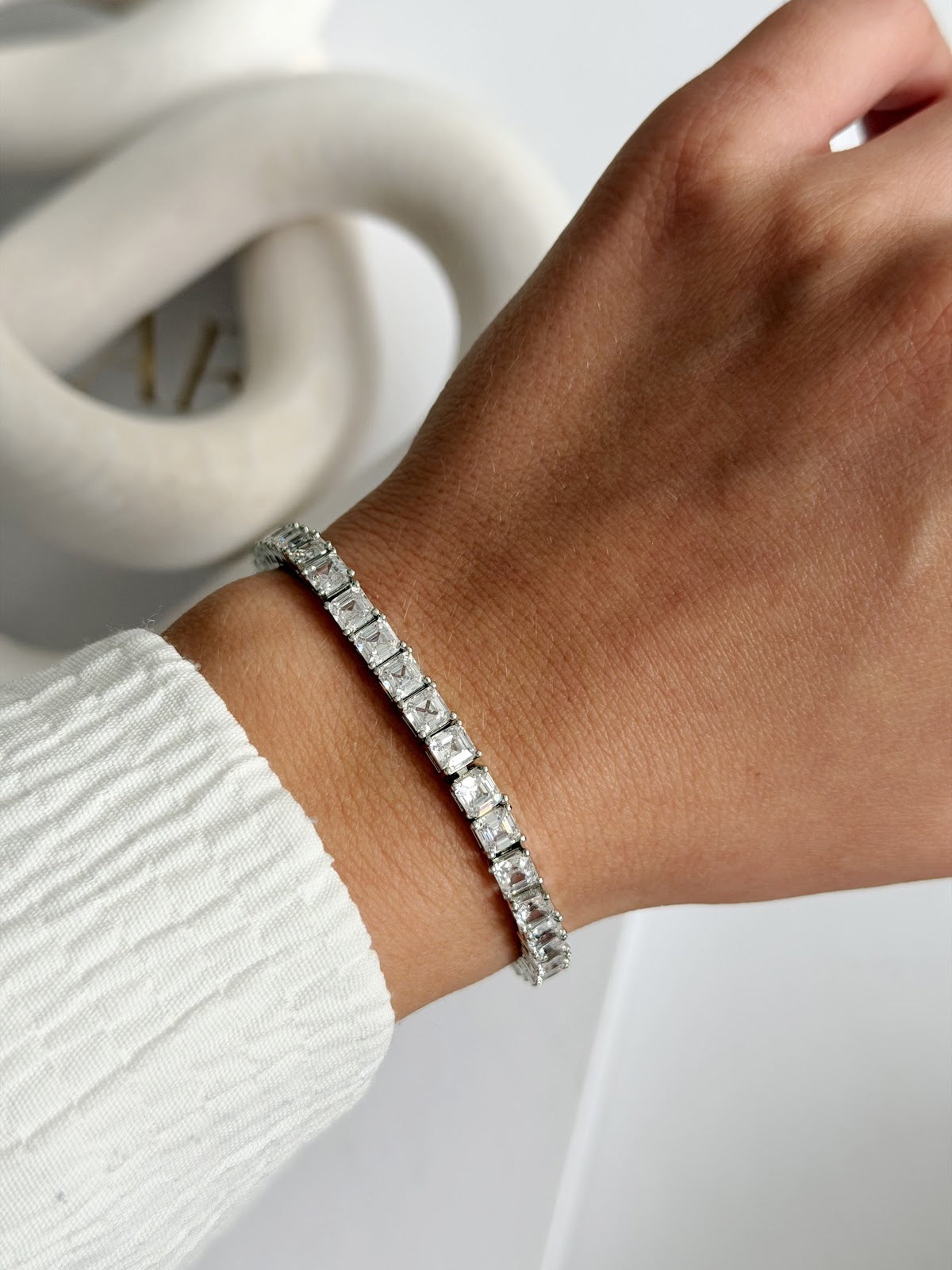 Silver Emerald Cut CZ Solitaire Tennis Bracelet - CW1VPBRCLT00293 | Wholesale Stainless Steel Jewelry Catwalk Jewellery Europe