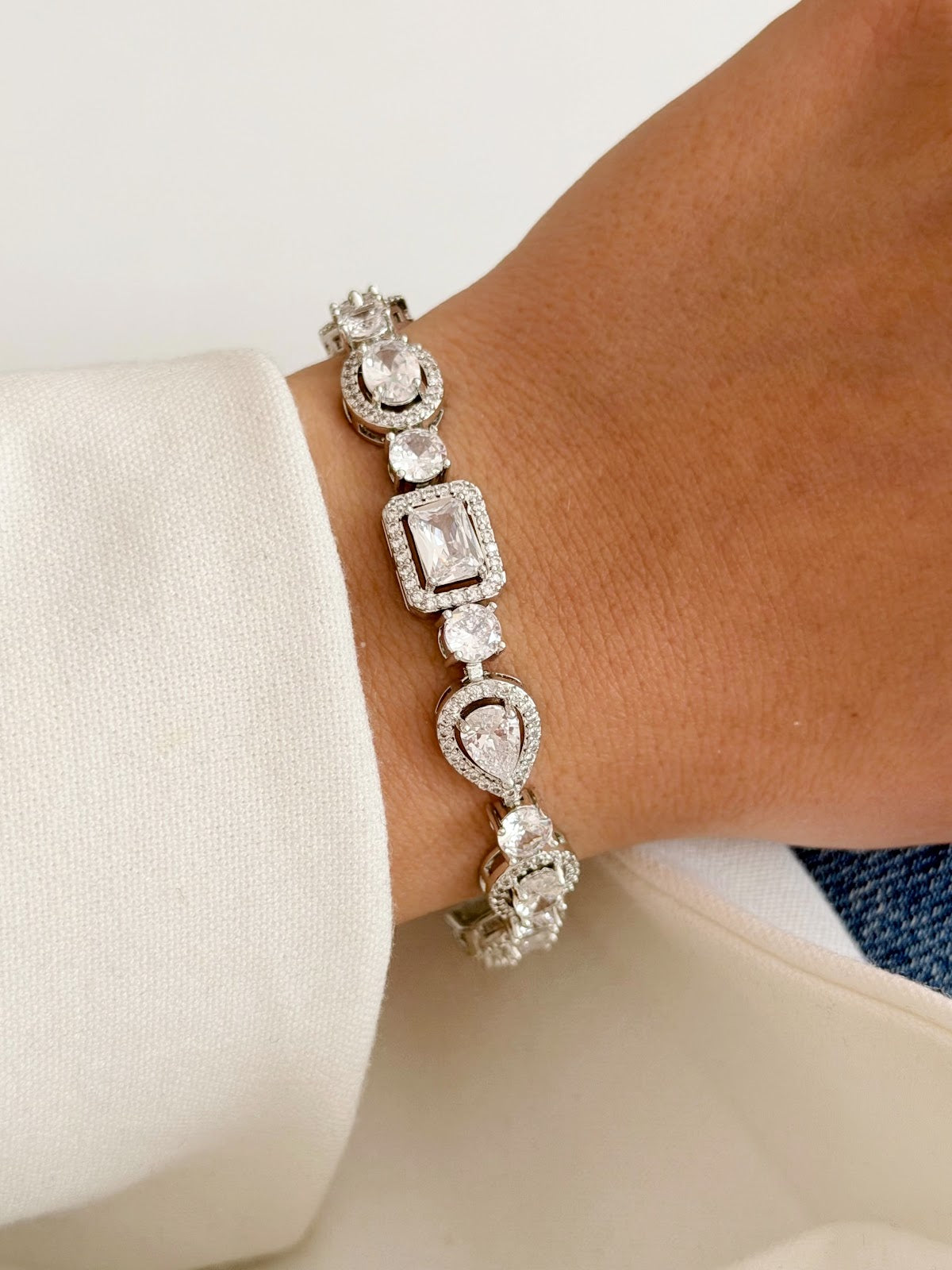 Silver Mixed Fancy Cut CZ Halo Station Bracelet - CW1VPBRCLT00194 | Wholesale Stainless Steel Jewelry Catwalk Jewellery Europe