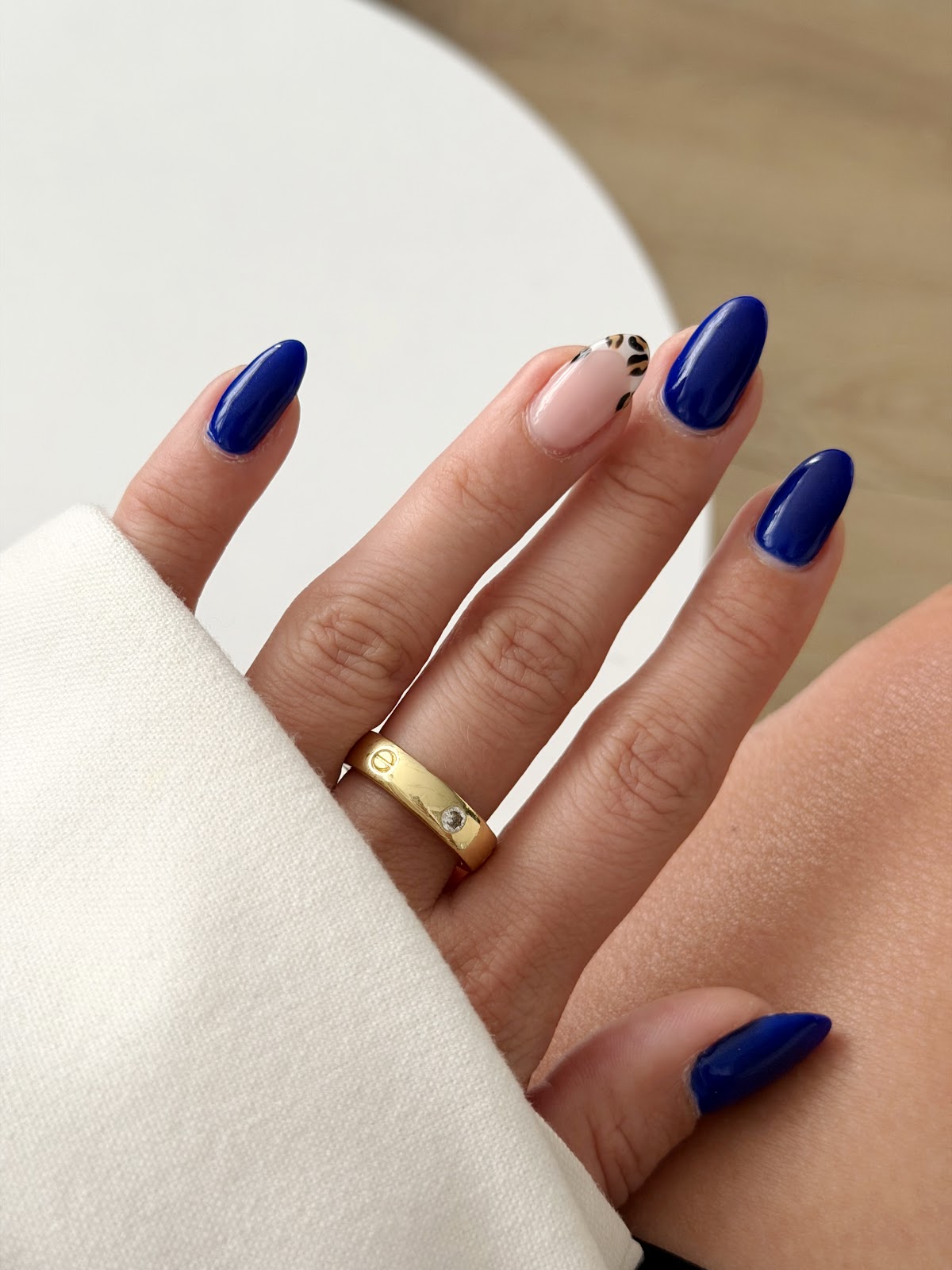 Gold Flush Set Screw Motif Band Ring - CW1RING0080 | Wholesale Stainless Steel Jewelry Catwalk Jewellery Europe