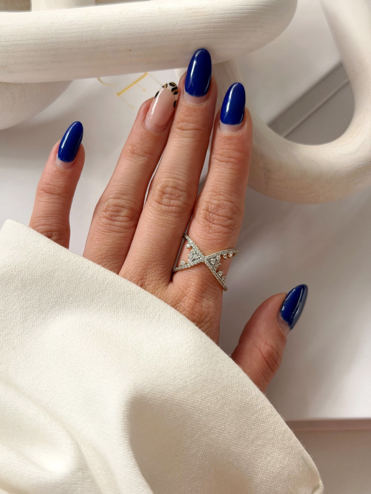 Silver CZ Pave Criss Cross X Statement Ring - CW1RING00120 | Wholesale Stainless Steel Jewelry Catwalk Jewellery Europe
