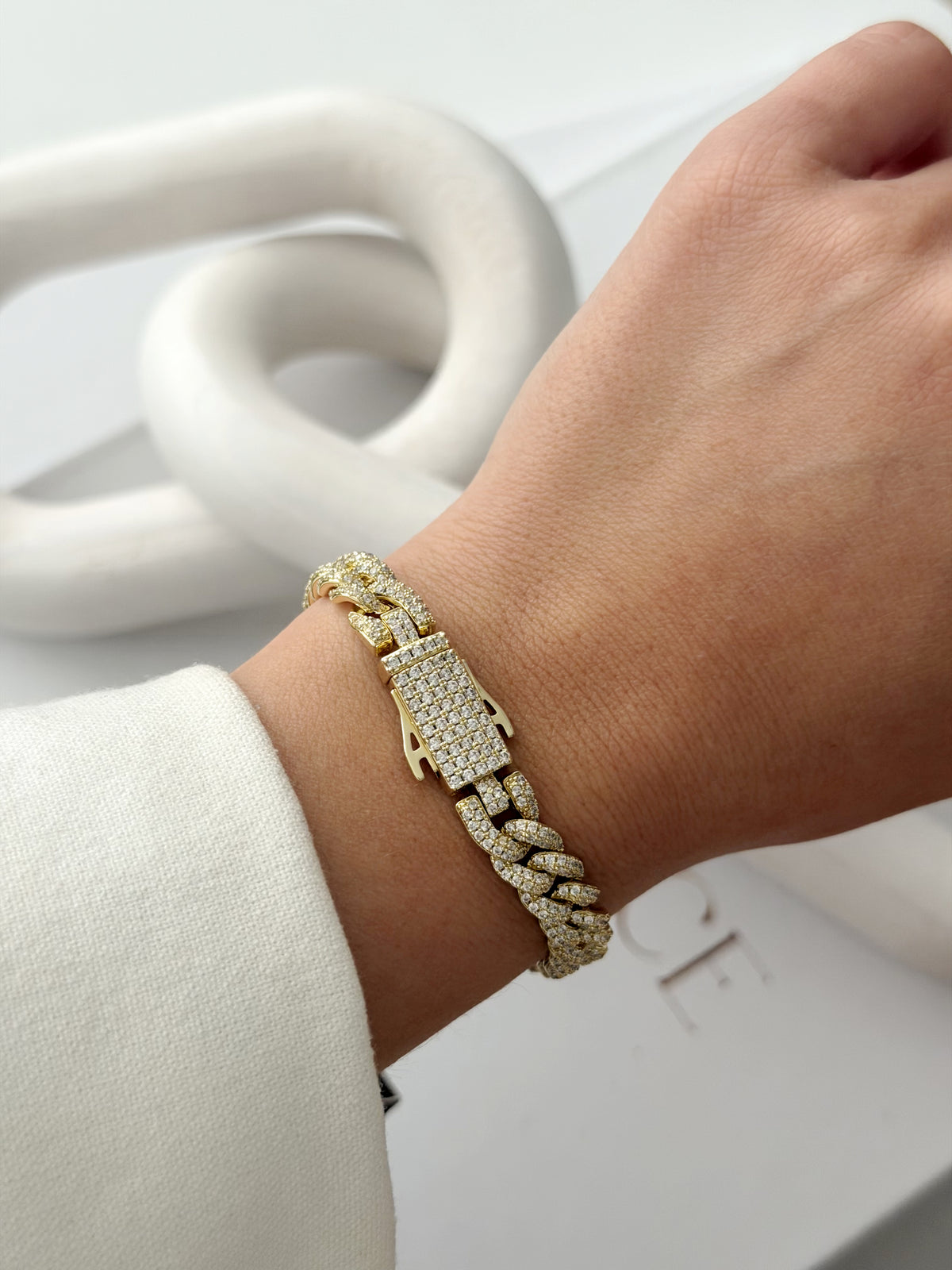 CW1VPBRCLT00271-gold-iced-out-cz-pave-curb-chain-bracelet-catwalkjewellery wholesale jewelry BRACELETS  Catwalk Jewellery Europe