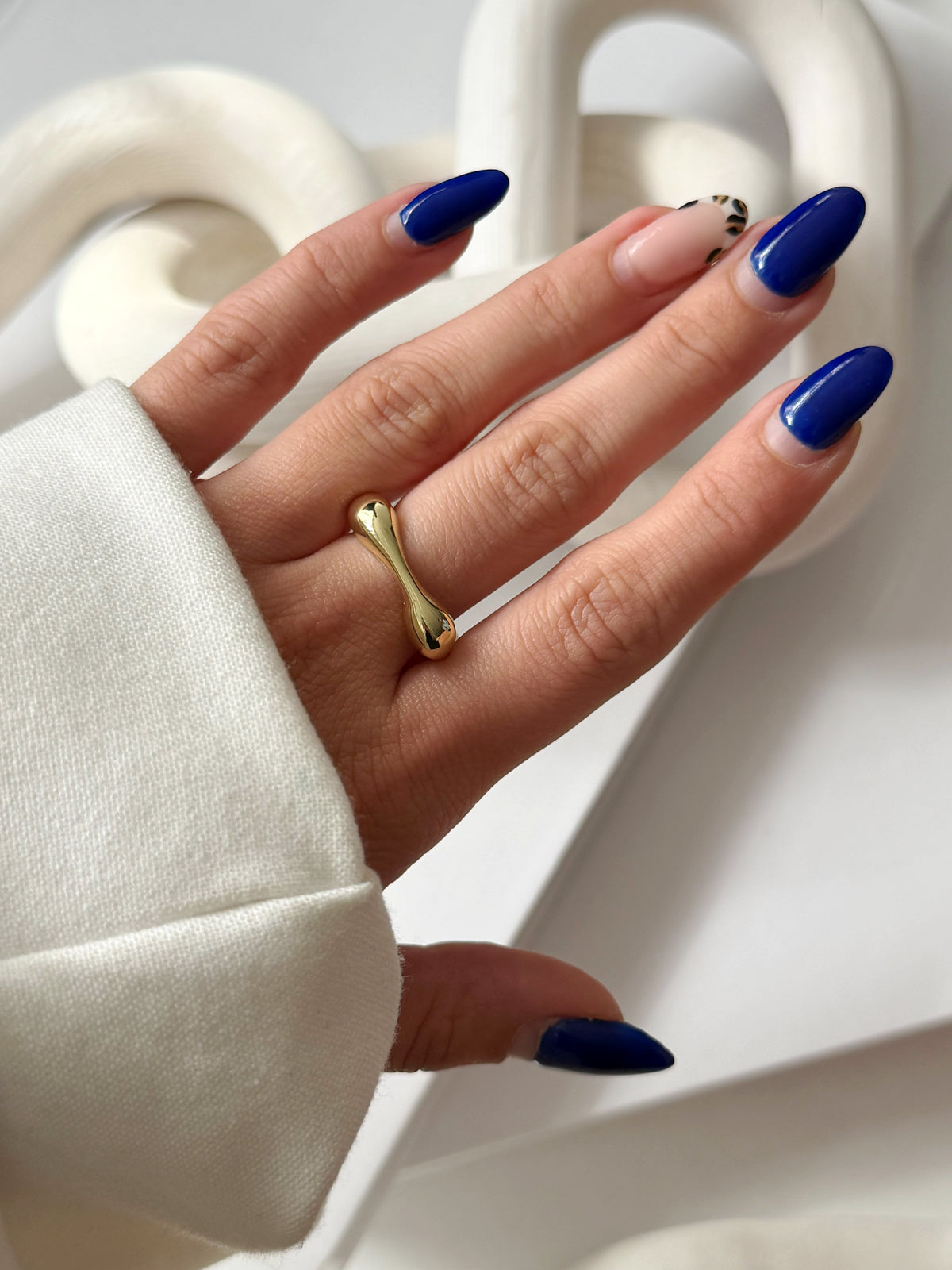 Gold Minimalist Organic Tear Drop Ring - CW1RING0013 | Wholesale Stainless Steel Jewelry Catwalk Jewellery Europe