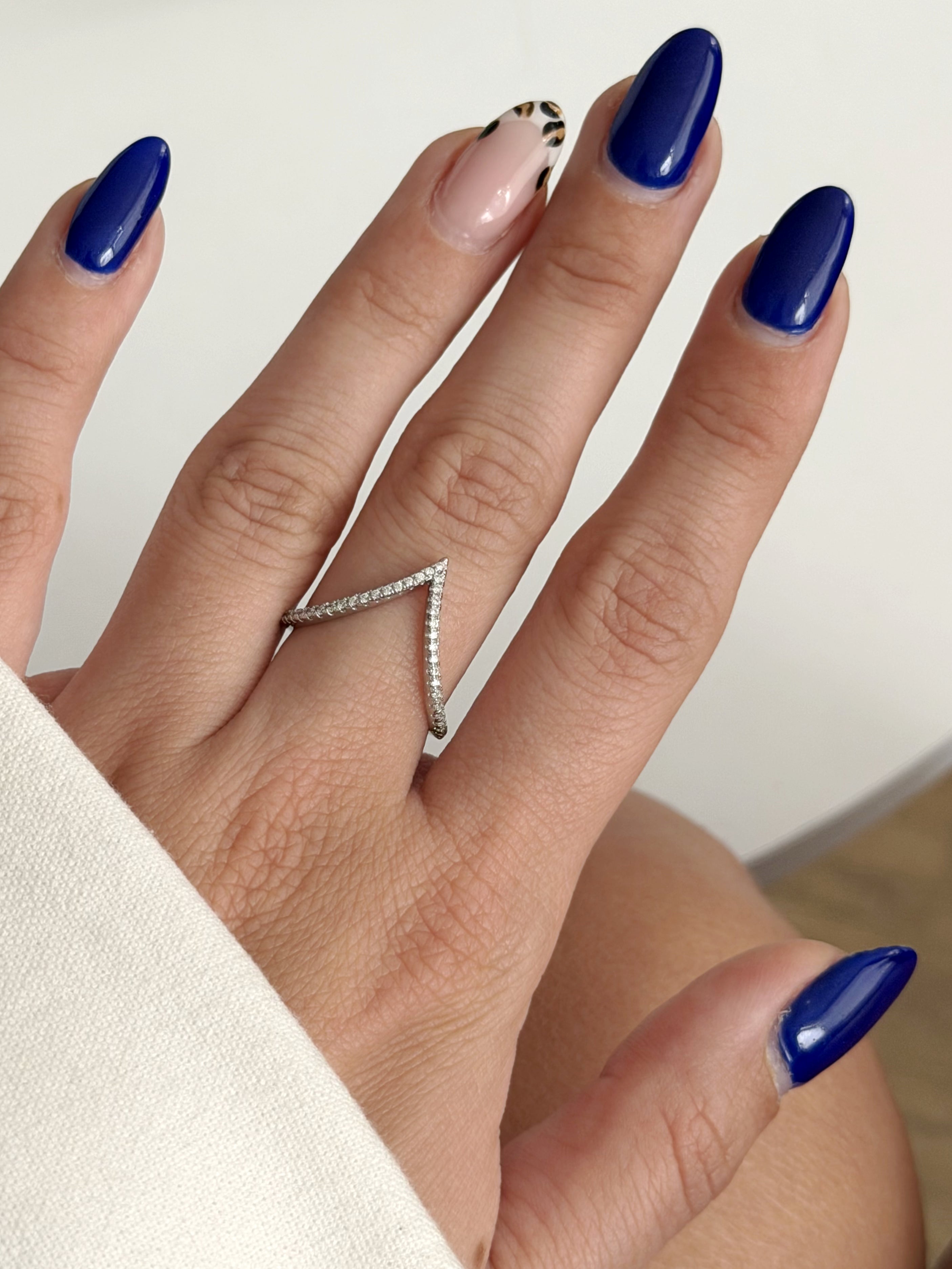 CW1RING002-silver-cz-pave-v-shaped-chevron-ring-catwalkjewellery wholesale jewelry RINGS Catwalk Jewellery Europe