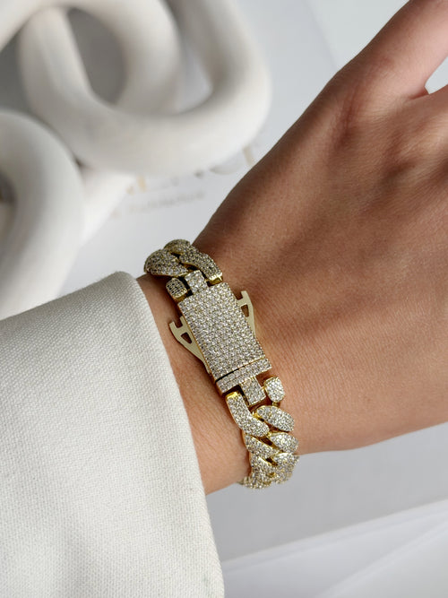 CW1VPBRCLT00280-gold-iced-out-cz-pave-chunky-curb-chain-bracelet-catwalkjewellery wholesale jewelry BRACELETS  Catwalk Jewellery Europe